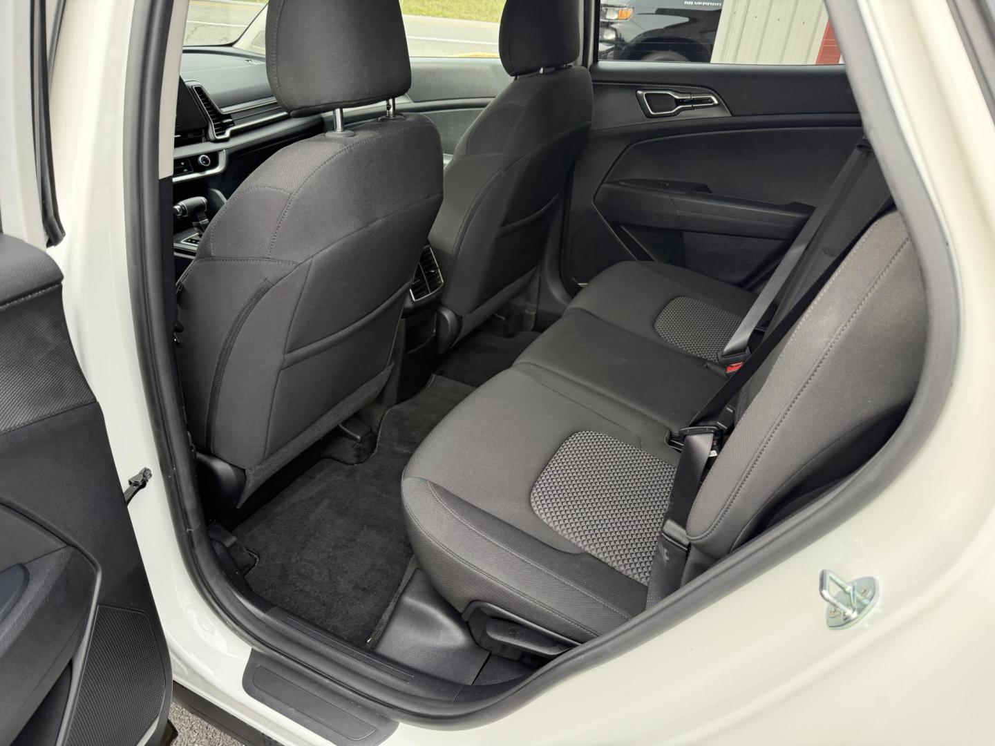 2023 White Kia Sportage LX AWD (KNDPUCAF6P7) with an 2.5L V6 DOHC 24V engine, 8A transmission, located at 8464 Route 219, Brockway, PA, 15824, (814) 265-1330, 41.226871, -78.780518 - Very nice clean, well taken care of Kia Sportage Lx All Wheel Drive with cloth interior, heated front seats, factory wheels, air condition, power windows and locks, and ONLY 29000 miles. This 2023 Kia is very well equipped, serviced and comes with a warranty. Priced to sell, hurry in this one won't - Photo#6