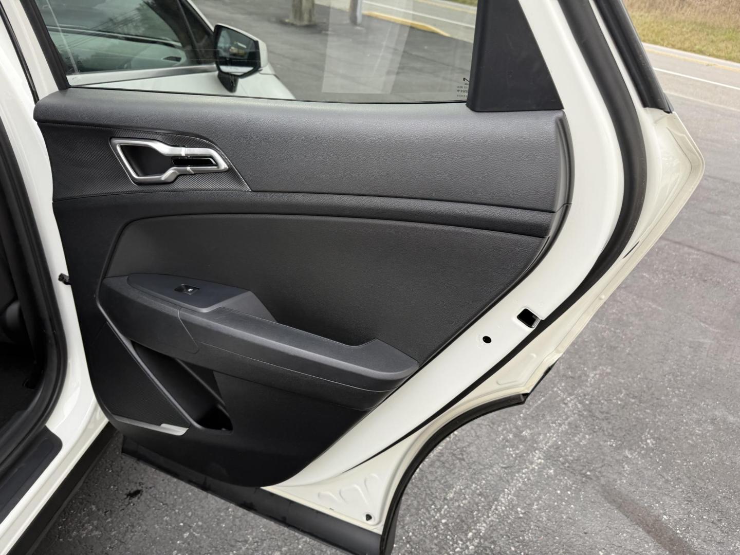 2023 White Kia Sportage LX AWD (KNDPUCAF6P7) with an 2.5L V6 DOHC 24V engine, 8A transmission, located at 8464 Route 219, Brockway, PA, 15824, (814) 265-1330, 41.226871, -78.780518 - Very nice clean, well taken care of Kia Sportage Lx All Wheel Drive with cloth interior, heated front seats, factory wheels, air condition, power windows and locks, and ONLY 29000 miles. This 2023 Kia is very well equipped, serviced and comes with a warranty. Priced to sell, hurry in this one won't - Photo#13