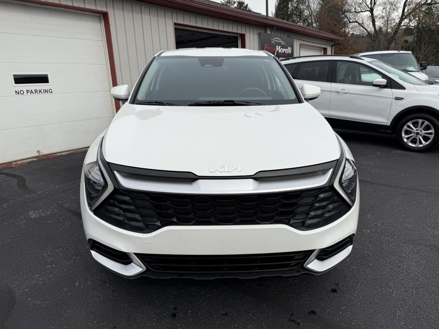 2023 White Kia Sportage LX AWD (KNDPUCAF6P7) with an 2.5L V6 DOHC 24V engine, 8A transmission, located at 8464 Route 219, Brockway, PA, 15824, (814) 265-1330, 41.226871, -78.780518 - Very nice clean, well taken care of Kia Sportage Lx All Wheel Drive with cloth interior, heated front seats, factory wheels, air condition, power windows and locks, and ONLY 29000 miles. This 2023 Kia is very well equipped, serviced and comes with a warranty. Priced to sell, hurry in this one won't - Photo#17