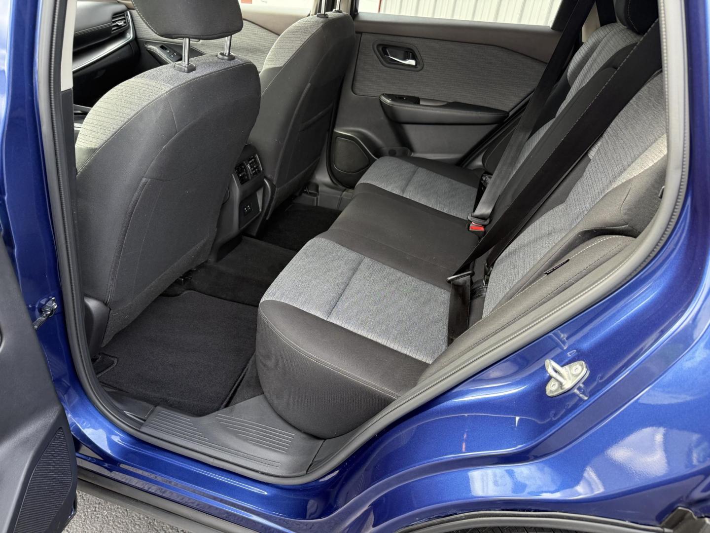 2023 Blue Nissan Rogue SV AWD (JN8BT3BB9PW) with an 2.5L L4 DOHC 16V engine, CVT transmission, located at 8464 Route 219, Brockway, PA, 15824, (814) 265-1330, 41.226871, -78.780518 - Photo#9