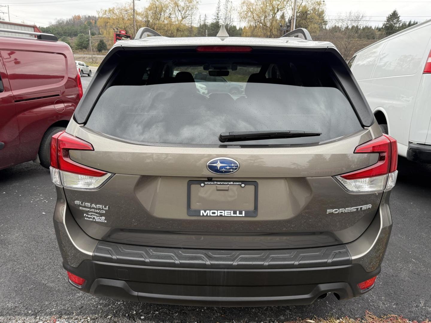 2021 Charcoal Subaru Forester Premium (JF2SKAFC9MH) with an 2.5L H4 SOHC 16V engine, CVT transmission, located at 8464 Route 219, Brockway, PA, 15824, (814) 265-1330, 41.226871, -78.780518 - Good looking, pre owned 2021 Subaru Forester Premium with all wheel drive, leather, pano roof, well equipped and ONLY 24000 miles. This pre owned Subaru is clean, serviced up and comes with a warranty. - Photo#9