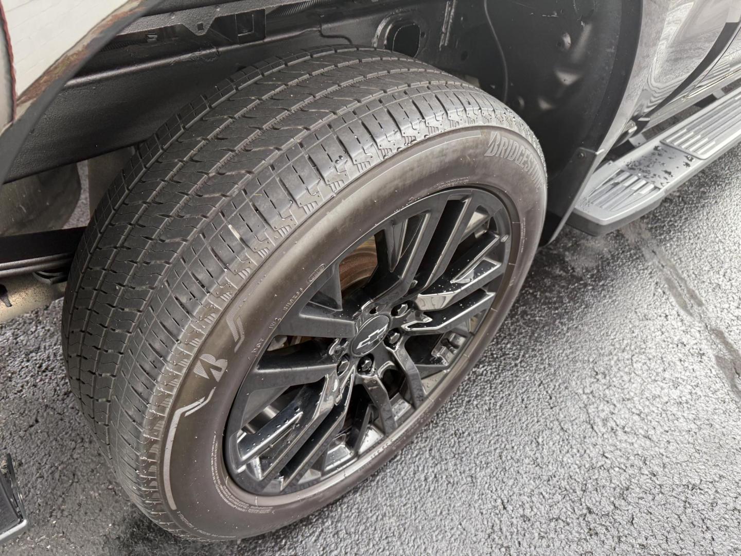 2020 Black Chevrolet Silverado 1500 Custom Crew Cab Short Box 4WD (1GCUYBEF1LZ) with an 5.3L V8 OHV 16V engine, 6A transmission, located at 8464 Route 219, Brockway, PA, 15824, (814) 265-1330, 41.226871, -78.780518 - Good looking pre owned 2020 Chev 1500 Crew cab 4wd with V8 engine, air condition, pwr windows and locks, and much more. This truck is serviced up and comes with a warranty. - Photo#12