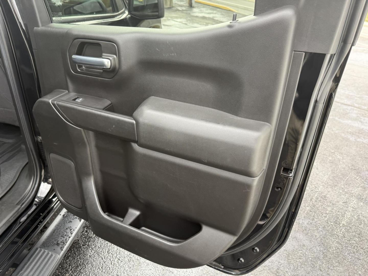 2020 Black Chevrolet Silverado 1500 Custom Crew Cab Short Box 4WD (1GCUYBEF1LZ) with an 5.3L V8 OHV 16V engine, 6A transmission, located at 8464 Route 219, Brockway, PA, 15824, (814) 265-1330, 41.226871, -78.780518 - Good looking pre owned 2020 Chev 1500 Crew cab 4wd with V8 engine, air condition, pwr windows and locks, and much more. This truck is serviced up and comes with a warranty. - Photo#14