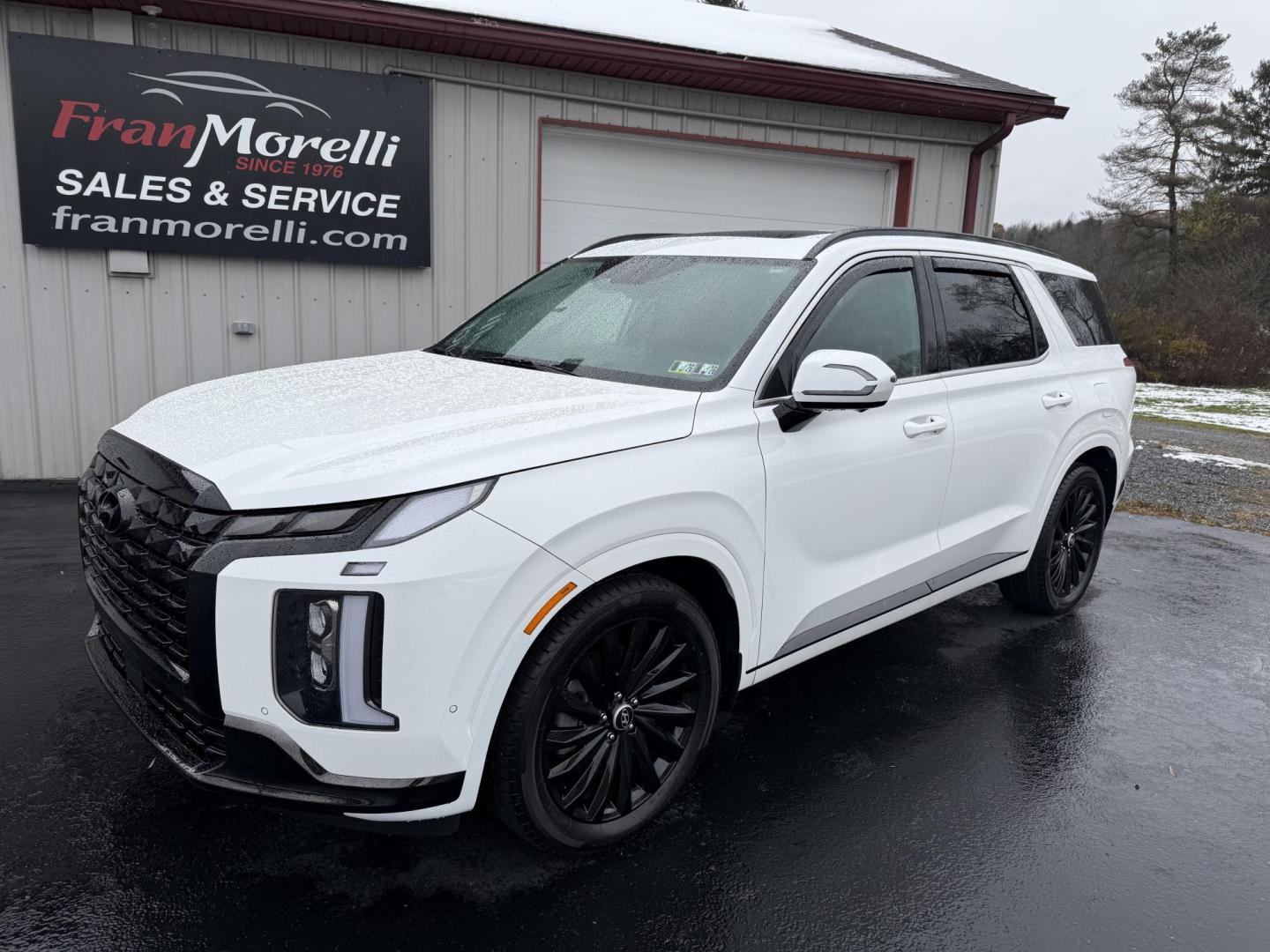 2024 White Hyundai Palisade Calligraphy AWD (KM8R7DGEXRU) with an 3.8L V6 DOHC 24V engine, 8A transmission, located at 8464 Route 219, Brockway, PA, 15824, (814) 265-1330, 41.226871, -78.780518 - MUST SEE SUV...This 2024 Hyundai Palisade AWD is well equipped with power/heated seats, pano roof, navigation, 7 passenger with rear a/c, factory wheels, and much much more. This Hyundai is serviced, Pa-inspected and comes with factory warranty. Must see car and priced well under retail value!!! - Photo#0