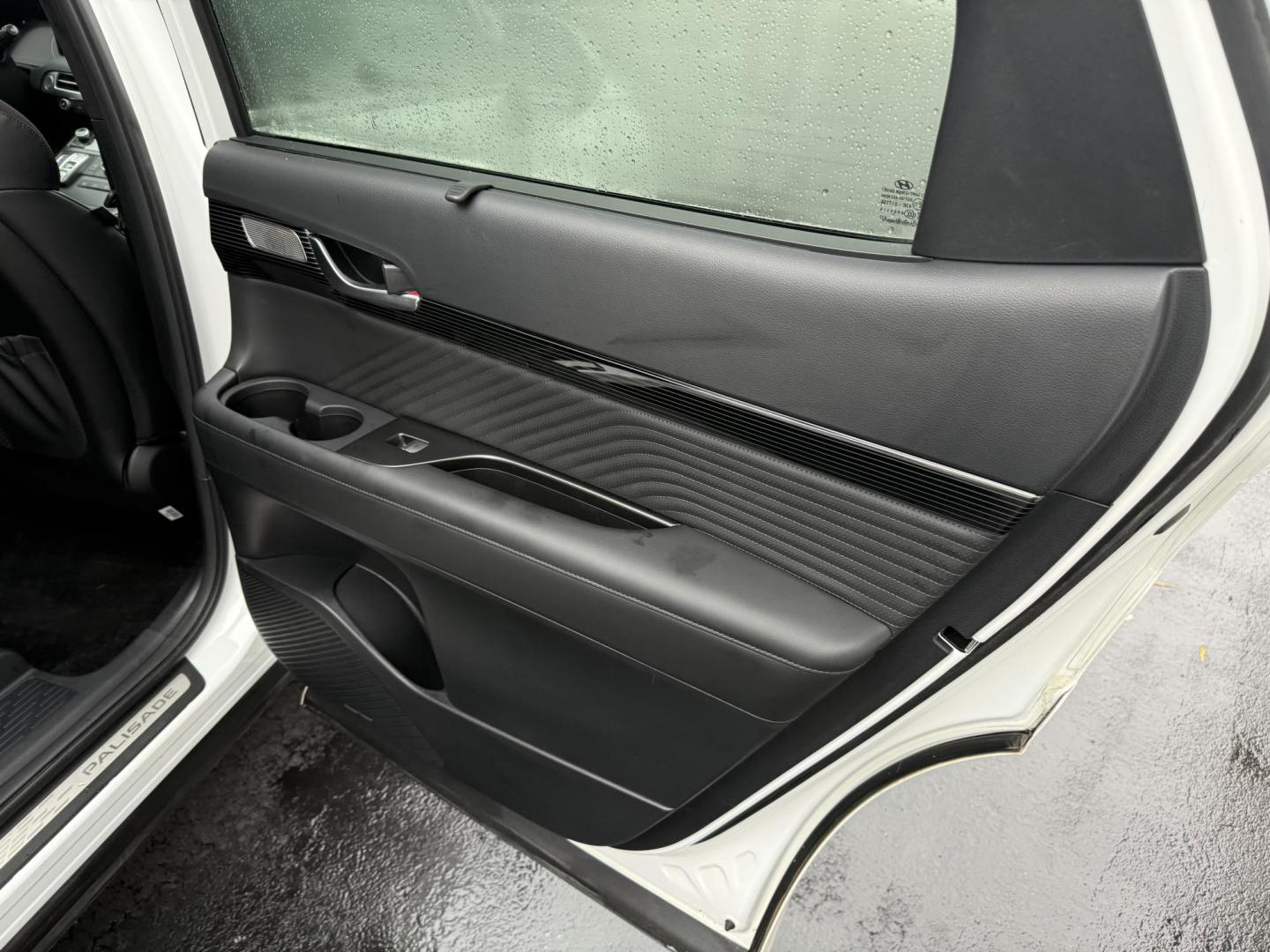 2024 White Hyundai Palisade Calligraphy AWD (KM8R7DGEXRU) with an 3.8L V6 DOHC 24V engine, 8A transmission, located at 8464 Route 219, Brockway, PA, 15824, (814) 265-1330, 41.226871, -78.780518 - MUST SEE SUV...This 2024 Hyundai Palisade AWD is well equipped with power/heated seats, pano roof, navigation, 7 passenger with rear a/c, factory wheels, and much much more. This Hyundai is serviced, Pa-inspected and comes with factory warranty. Must see car and priced well under retail value!!! - Photo#19