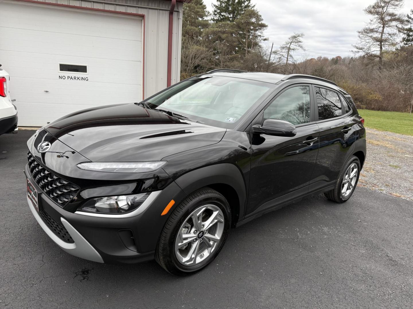 2023 Black Hyundai Kona SEL AWD (KM8K6CAB5PU) with an 2.0L L4 DOHC 16V engine, CVT transmission, located at 8464 Route 219, Brockway, PA, 15824, (814) 265-1330, 41.226871, -78.780518 - Must see 2023 Hyundai Kona SEL AWD with air condition, power windows and locks, power seat, factory alloy wheels and ONLY 6000 miles! This suv is serviced up and comes with remaining factory warranty. - Photo#0