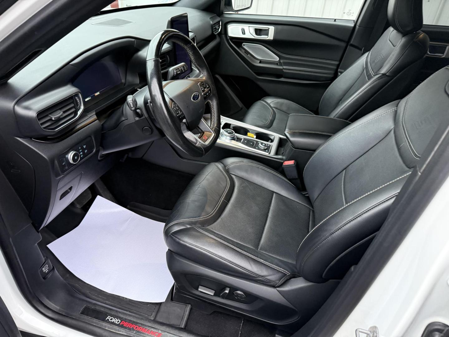 2020 White Ford Explorer ST AWD (1FM5K8GC8LG) with an 3.3L V6 DOHC 24V engine, 10A transmission, located at 8464 Route 219, Brockway, PA, 15824, (814) 265-1330, 41.226871, -78.780518 - Photo#3