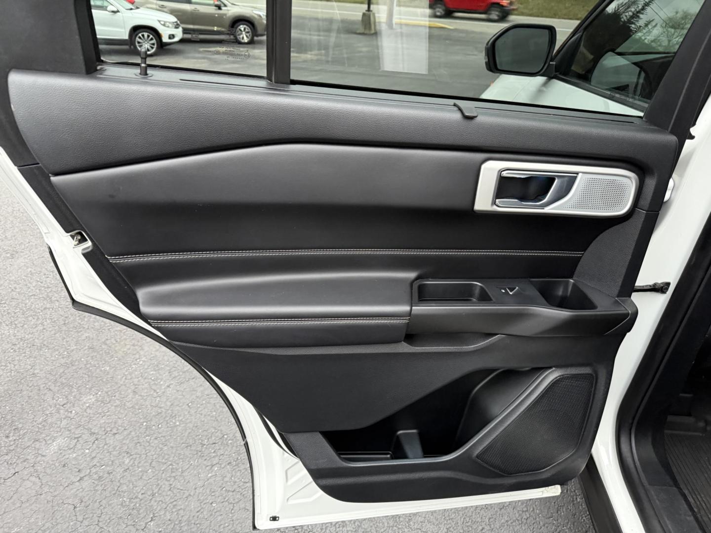 2020 White Ford Explorer ST AWD (1FM5K8GC8LG) with an 3.3L V6 DOHC 24V engine, 10A transmission, located at 8464 Route 219, Brockway, PA, 15824, (814) 265-1330, 41.226871, -78.780518 - Photo#10