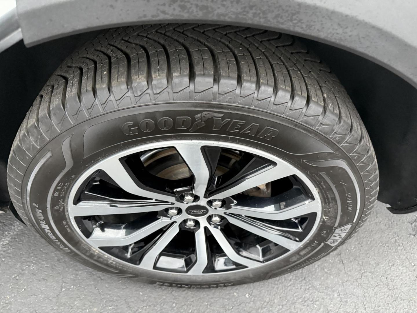 2020 White Ford Explorer ST AWD (1FM5K8GC8LG) with an 3.3L V6 DOHC 24V engine, 10A transmission, located at 8464 Route 219, Brockway, PA, 15824, (814) 265-1330, 41.226871, -78.780518 - Photo#11