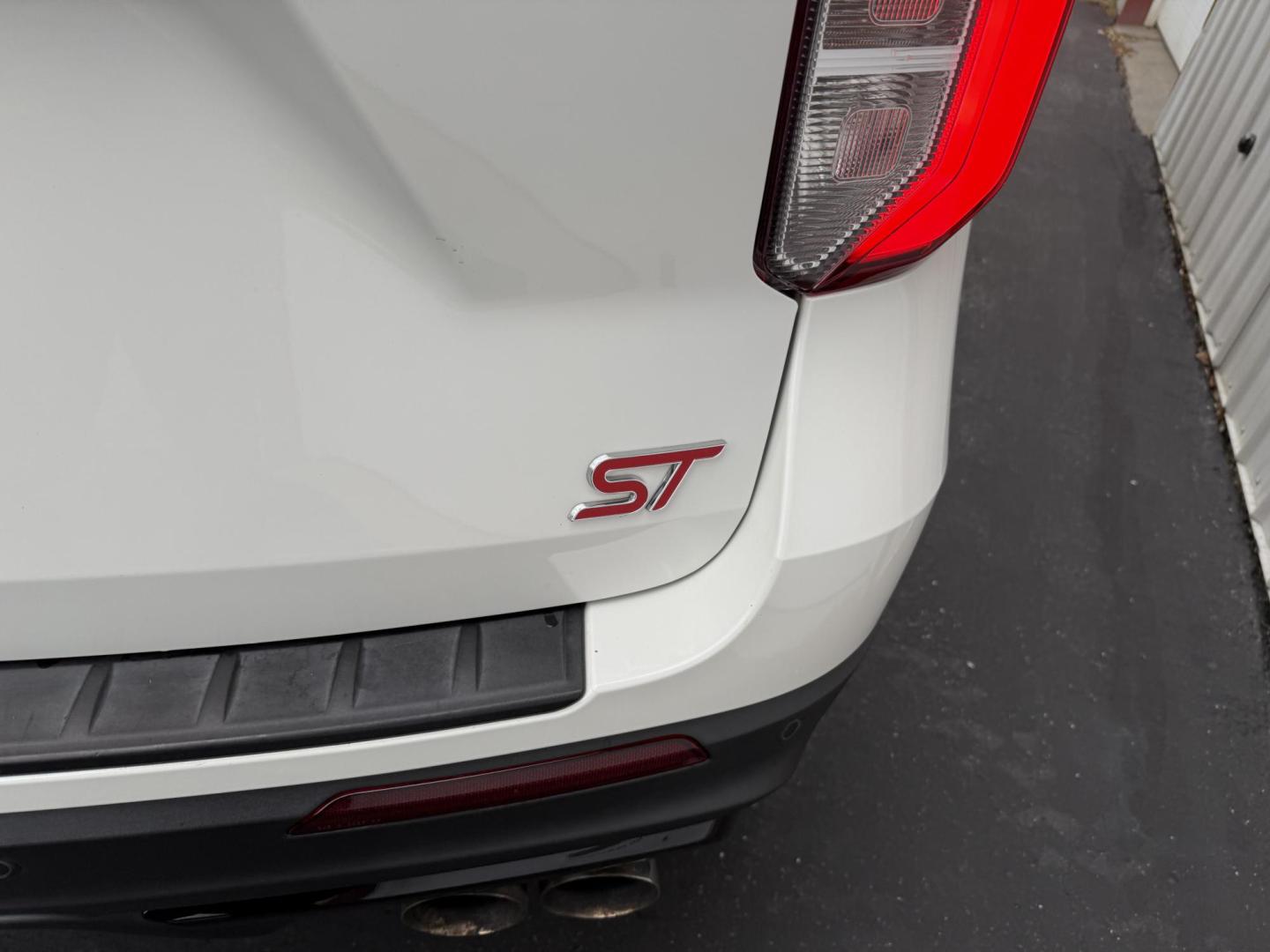 2020 White Ford Explorer ST AWD (1FM5K8GC8LG) with an 3.3L V6 DOHC 24V engine, 10A transmission, located at 8464 Route 219, Brockway, PA, 15824, (814) 265-1330, 41.226871, -78.780518 - Photo#13