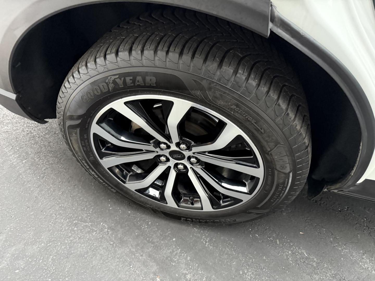 2020 White Ford Explorer ST AWD (1FM5K8GC8LG) with an 3.3L V6 DOHC 24V engine, 10A transmission, located at 8464 Route 219, Brockway, PA, 15824, (814) 265-1330, 41.226871, -78.780518 - Photo#14