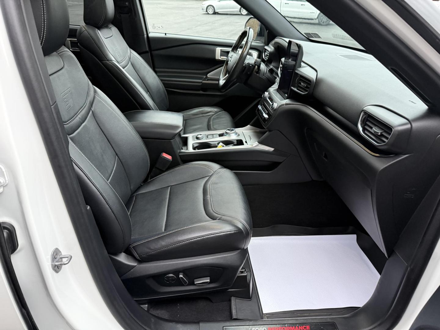 2020 White Ford Explorer ST AWD (1FM5K8GC8LG) with an 3.3L V6 DOHC 24V engine, 10A transmission, located at 8464 Route 219, Brockway, PA, 15824, (814) 265-1330, 41.226871, -78.780518 - Photo#18