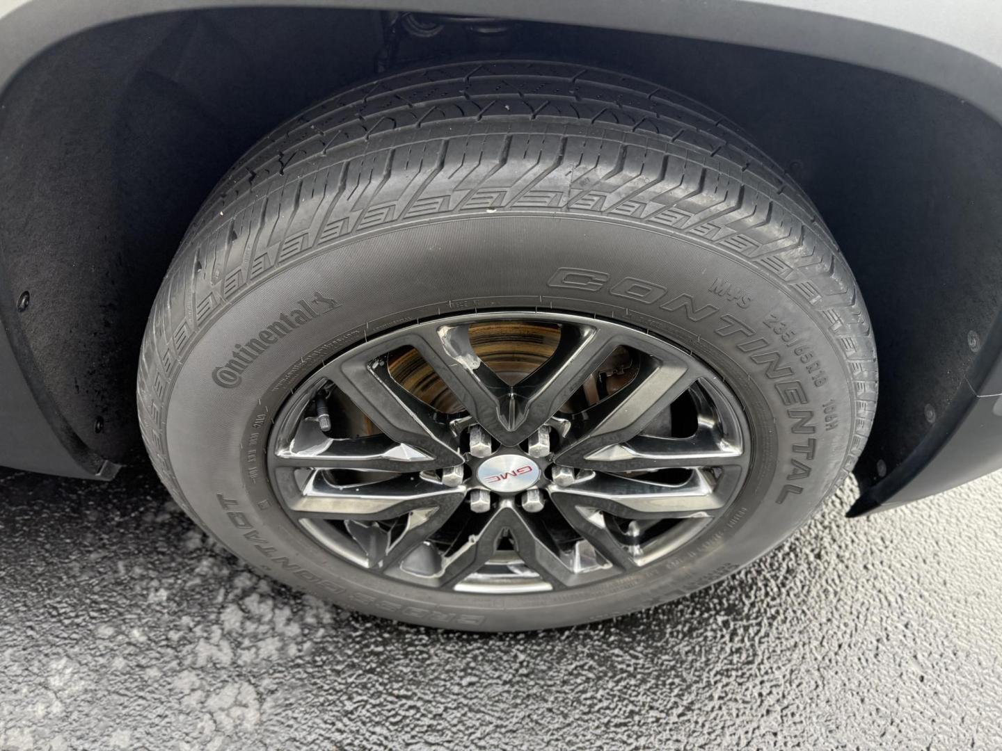 2019 Silver GMC Acadia SLT-1 FWD (1GKKNMLS6KZ) with an 3.6L V6 DOHC 24V engine, 6A transmission, located at 8464 Route 219, Brockway, PA, 15824, (814) 265-1330, 41.226871, -78.780518 - Photo#16