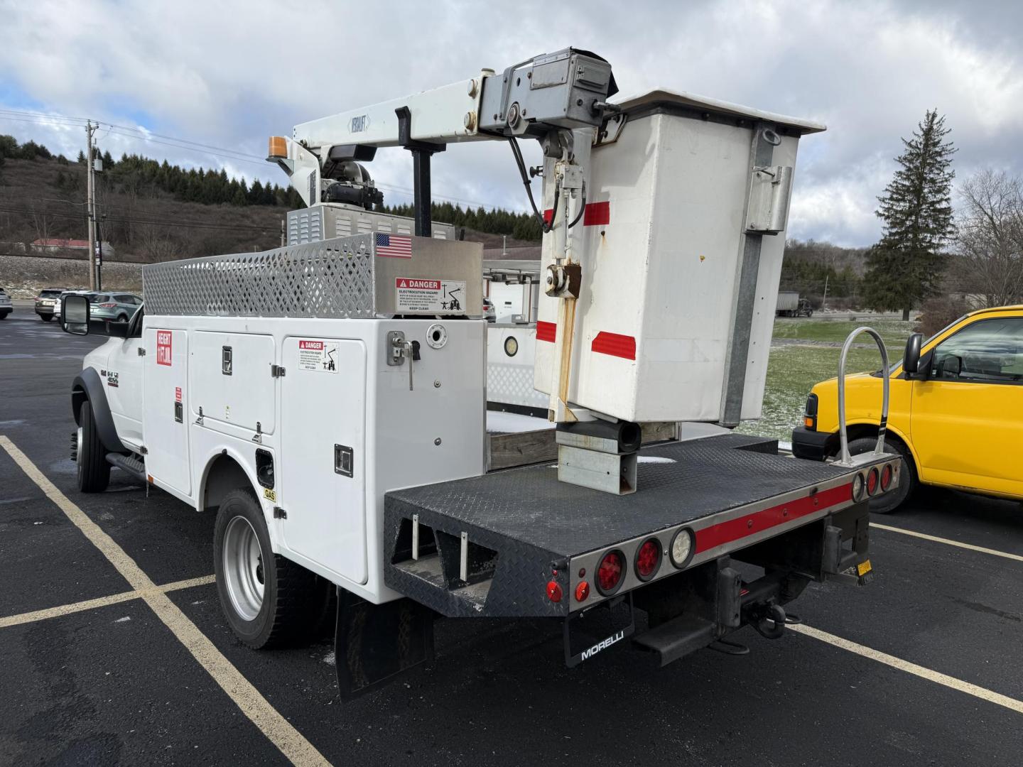 2014 White RAM 4500 Regular Cab SWB 2WD DRW (3C7WRKAJ7EG) with an 6.4L V8 OHV 16V engine, located at 8464 Route 219, Brockway, PA, 15824, (814) 265-1330, 41.226871, -78.780518 - Photo#6