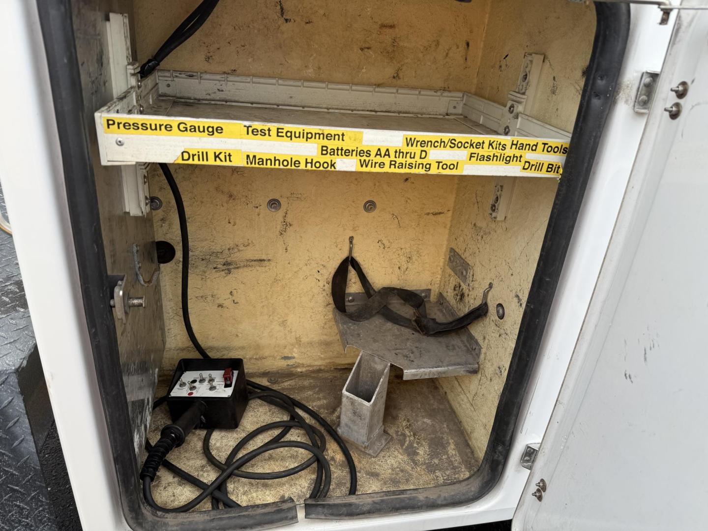 2014 White RAM 4500 Regular Cab SWB 2WD DRW (3C7WRKAJ7EG) with an 6.4L V8 OHV 16V engine, located at 8464 Route 219, Brockway, PA, 15824, (814) 265-1330, 41.226871, -78.780518 - Photo#8