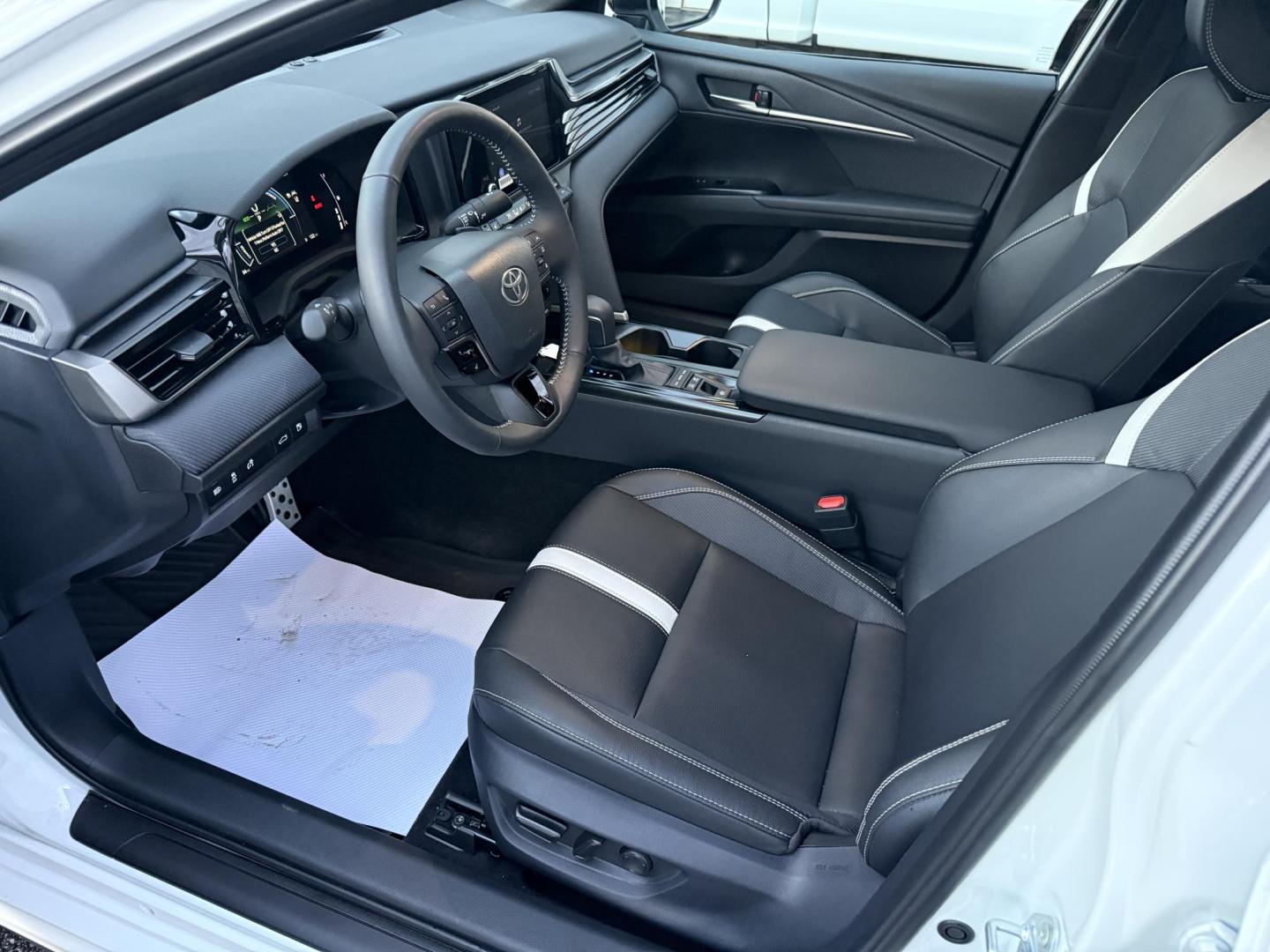 2026 White Toyota Camry Hybrid SE AWD (4T1DBADK7TU) with an 2.5L L4 DOHC 16V HYBRID engine, 1A transmission, located at 8464 Route 219, Brockway, PA, 15824, (814) 265-1330, 41.226871, -78.780518 - Must see 2026 Toyota Camry Nightline pkg ALL WHEEL DRIVE well equipped with leather interior, power/heated front seats, sunroof and much more. Local trade that was over$37000 new. Hurry in this one won't last long. Lots of factory warranty remaining. Serviced up. - Photo#1