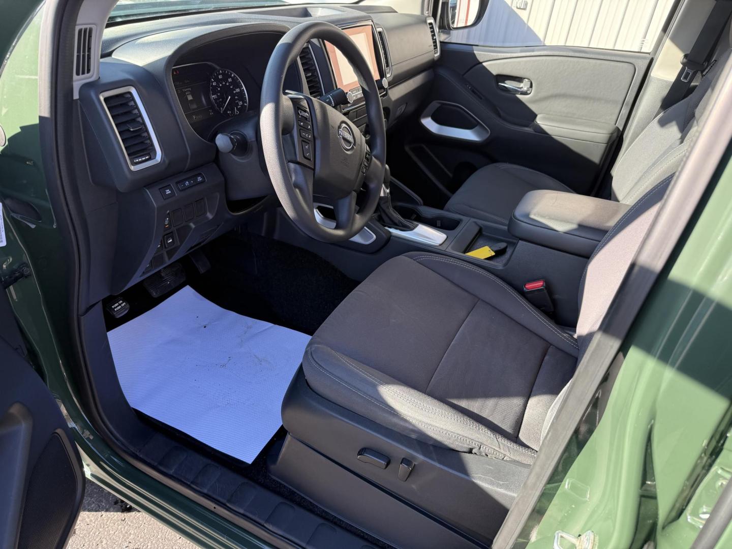 2022 Green Nissan Frontier S Crew Cab 4WD (1N6ED1EK5NN) with an 3.8L V6 DOHC 24V engine, 9A transmission, located at 8464 Route 219, Brockway, PA, 15824, (814) 265-1330, 41.226871, -78.780518 - Hard to find truck and we have the right one...stop in and see the Morelli boys on this 2022 Nissan Frontier Crew Cab SV 4wd with V6, automatic transmission, a/c, power windows and locks, and much more. This truck is serviced up and priced well below Retail value. - Photo#3