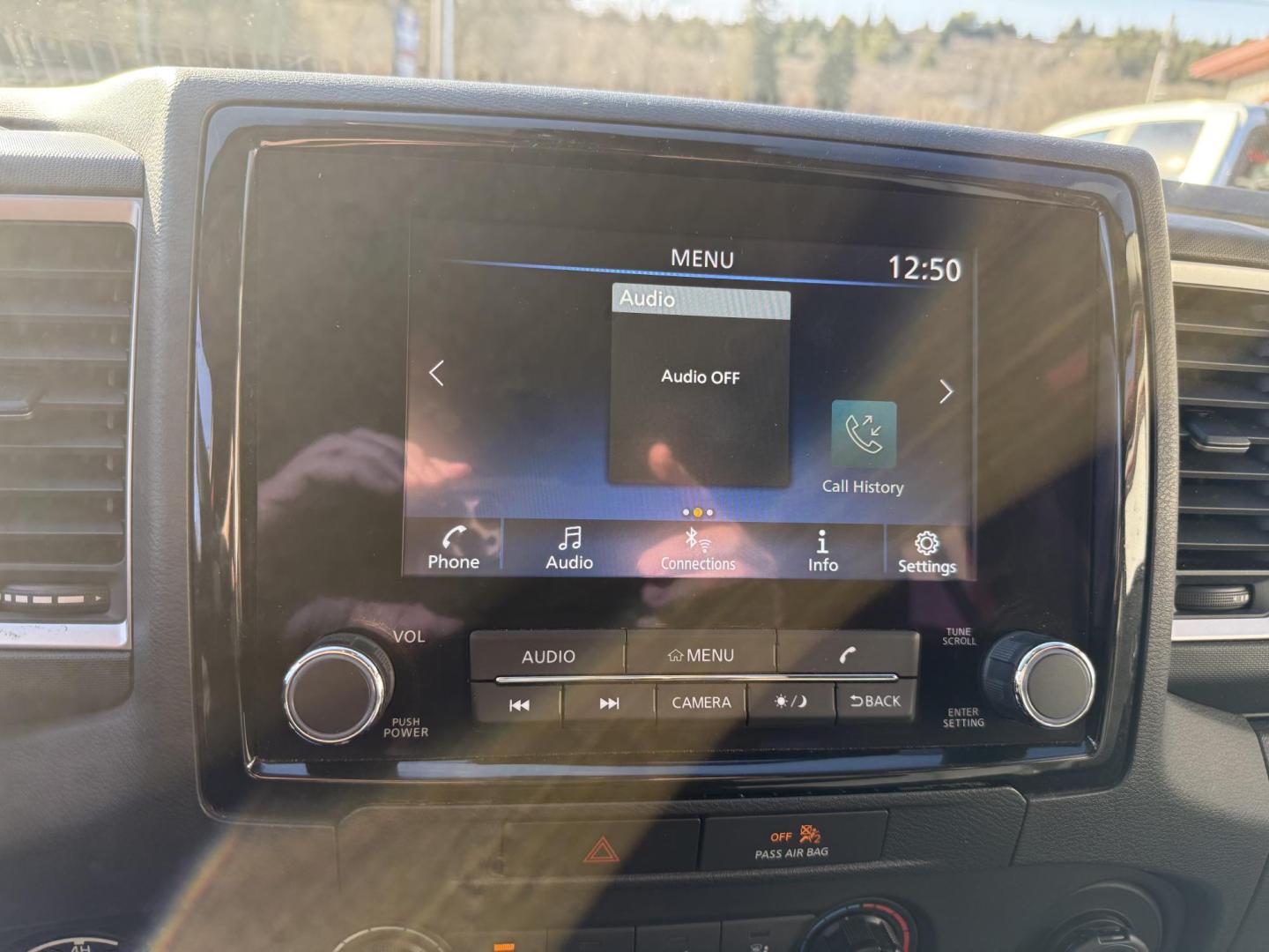 2022 Green Nissan Frontier S Crew Cab 4WD (1N6ED1EK5NN) with an 3.8L V6 DOHC 24V engine, 9A transmission, located at 8464 Route 219, Brockway, PA, 15824, (814) 265-1330, 41.226871, -78.780518 - Hard to find truck and we have the right one...stop in and see the Morelli boys on this 2022 Nissan Frontier Crew Cab SV 4wd with V6, automatic transmission, a/c, power windows and locks, and much more. This truck is serviced up and priced well below Retail value. - Photo#5