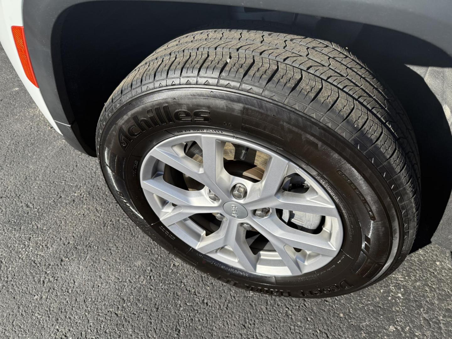 2021 White Jeep Grand Cherokee Limited 4WD (1C4RJKBG4M8) with an 3.6L V6 DOHC 24V engine, 8A transmission, located at 8464 Route 219, Brockway, PA, 15824, (814) 265-1330, 41.226871, -78.780518 - Good looking 2021 Jeep Grand Cherokee L Limited 4wd with V6 engine, air condition, leather interior with power/heated front seats, navigation, 3rd row seating and much more. Only 43000 miles on this 1-owner Jeep. Serviced up and factory warranty remaining. - Photo#1