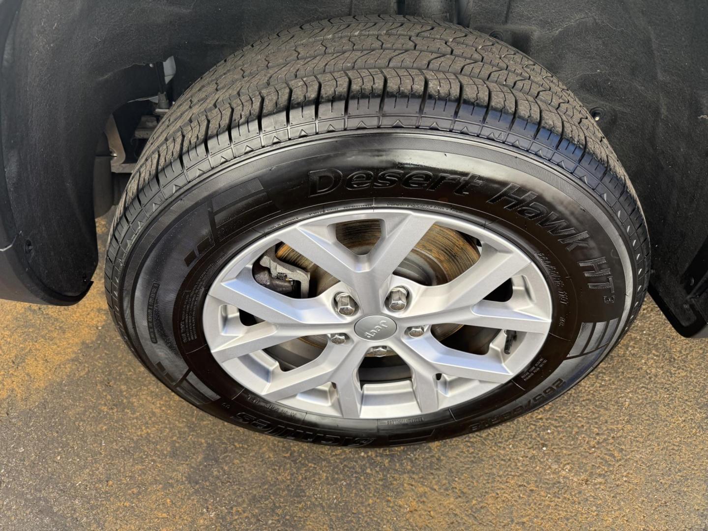 2021 White Jeep Grand Cherokee Limited 4WD (1C4RJKBG4M8) with an 3.6L V6 DOHC 24V engine, 8A transmission, located at 8464 Route 219, Brockway, PA, 15824, (814) 265-1330, 41.226871, -78.780518 - Good looking 2021 Jeep Grand Cherokee L Limited 4wd with V6 engine, air condition, leather interior with power/heated front seats, navigation, 3rd row seating and much more. Only 43000 miles on this 1-owner Jeep. Serviced up and factory warranty remaining. - Photo#14