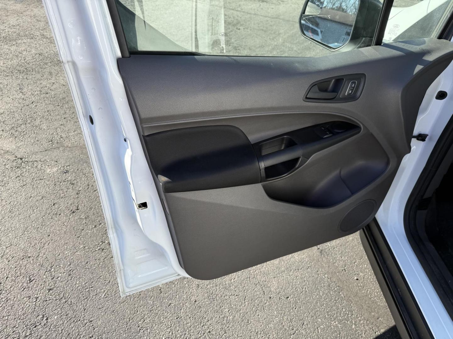 2020 White Ford Transit Connect Cargo Van XL LWB w/Rear 180 Degree Door (NM0LS7E22L1) with an 2.5L L4 DOHC 16V engine, 6A transmission, located at 8464 Route 219, Brockway, PA, 15824, (814) 265-1330, 41.226871, -78.780518 - 2020 Ford Transit Connect cargo van in really nice shape and serviced up for delivery. Well equipped and runs A-1. This van is priced thousands below retail value. - Photo#4