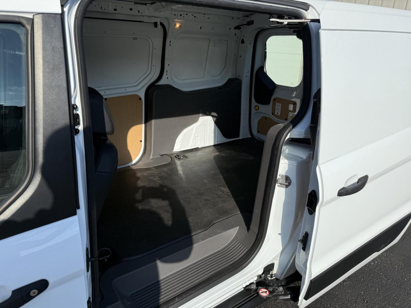 2020 White Ford Transit Connect Cargo Van XL LWB w/Rear 180 Degree Door (NM0LS7E22L1) with an 2.5L L4 DOHC 16V engine, 6A transmission, located at 8464 Route 219, Brockway, PA, 15824, (814) 265-1330, 41.226871, -78.780518 - 2020 Ford Transit Connect cargo van in really nice shape and serviced up for delivery. Well equipped and runs A-1. This van is priced thousands below retail value. - Photo#7