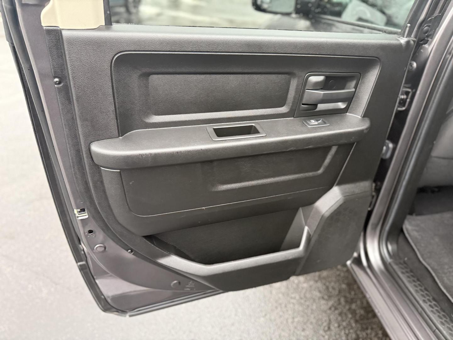 2019 Charcoal RAM 1500 Tradesman Crew Cab SWB 4WD (1C6RR7KT6KS) with an 5.7L V8 OHV 16V engine, 8A transmission, located at 8464 Route 219, Brockway, PA, 15824, (814) 265-1330, 41.226871, -78.780518 - 2019 Ram 1500 Crew Cab Express 4wd with Hemi, a/c, power windows and locks, 20's..factory hitch, bed liner, big screen radio with back up camera and ONLY 42000 miles. - Photo#7