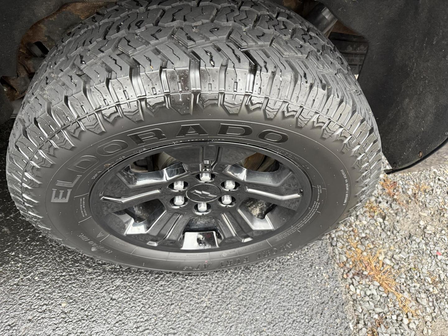 2018 Black Chevrolet Suburban LT 4WD (1GNSKHKC1JR) with an 5.3L V8 OHV 16V engine, 6A transmission, located at 8464 Route 219, Brockway, PA, 15824, (814) 265-1330, 41.226871, -78.780518 - Fresh local trade in, with lots of equipment, well taken care of, and priced to sell!! 2018 Chev Suburban LT Z71 with 4wd, V8, air condition, leather interior with pwr seat, 3rd row seating with rear a/c, sunroof, navigation and much more. Serviced up and ready for you! - Photo#11