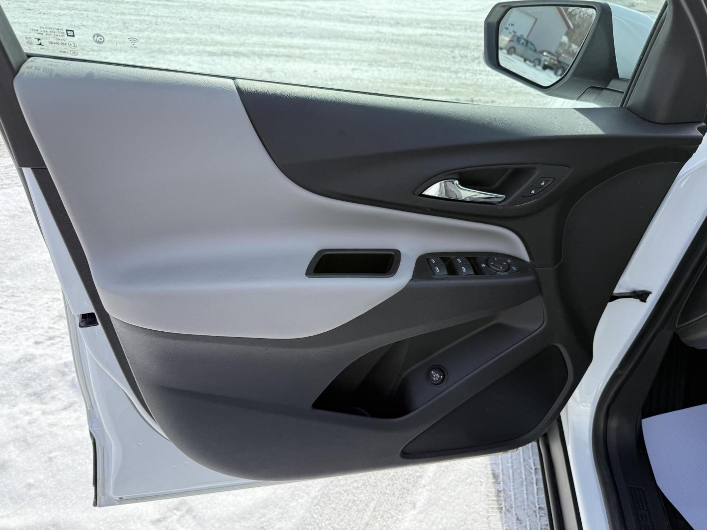 2023 White Chevrolet Equinox LT Fleet AWD (3GNAXTEG2PS) with an 1.5L L4 DOHC 16V TURBO engine, 6A transmission, located at 8464 Route 219, Brockway, PA, 15824, (814) 265-1330, 41.226871, -78.780518 - Very clean, well taken care of 2023 Chev Equinox LT All Wheel Drive with 4 cylinder engine, air condition, power windows and locks, power/heated front seats, factory alloy wheels, and ONLY 37000 miles. This Chevy suv is serviced, and comes factory warranty. - Photo#4