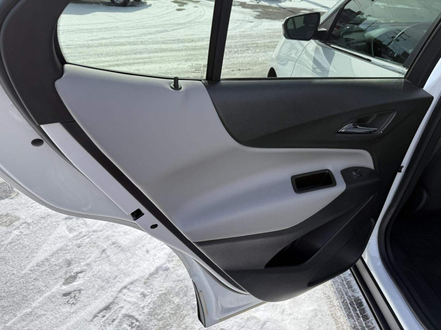 2023 White Chevrolet Equinox LT Fleet AWD (3GNAXTEG2PS) with an 1.5L L4 DOHC 16V TURBO engine, 6A transmission, located at 8464 Route 219, Brockway, PA, 15824, (814) 265-1330, 41.226871, -78.780518 - Very clean, well taken care of 2023 Chev Equinox LT All Wheel Drive with 4 cylinder engine, air condition, power windows and locks, power/heated front seats, factory alloy wheels, and ONLY 37000 miles. This Chevy suv is serviced, and comes factory warranty. - Photo#7