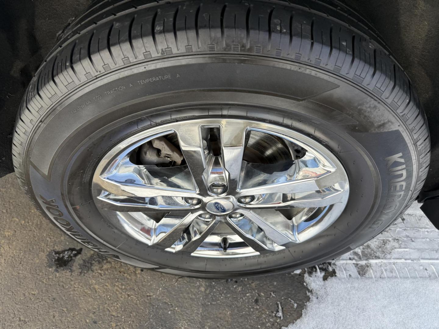 2022 Silver Ford Explorer XLT AWD (1FMSK8DH4NG) with an 2.3L L4 DOHC 16V engine, 10A transmission, located at 8464 Route 219, Brockway, PA, 15824, (814) 265-1330, 41.226871, -78.780518 - Sharp looking 2022 Ford Explorer XLT 4wd with leather interior, power/heated front seats, captain chairs, 6-passenger, rear a/c, factory alloy wheels, and ONLY 25000 miles. Serviced up and comes with Remaining Factory Warranty. Must see vehicle, save $$$$ - Photo#14