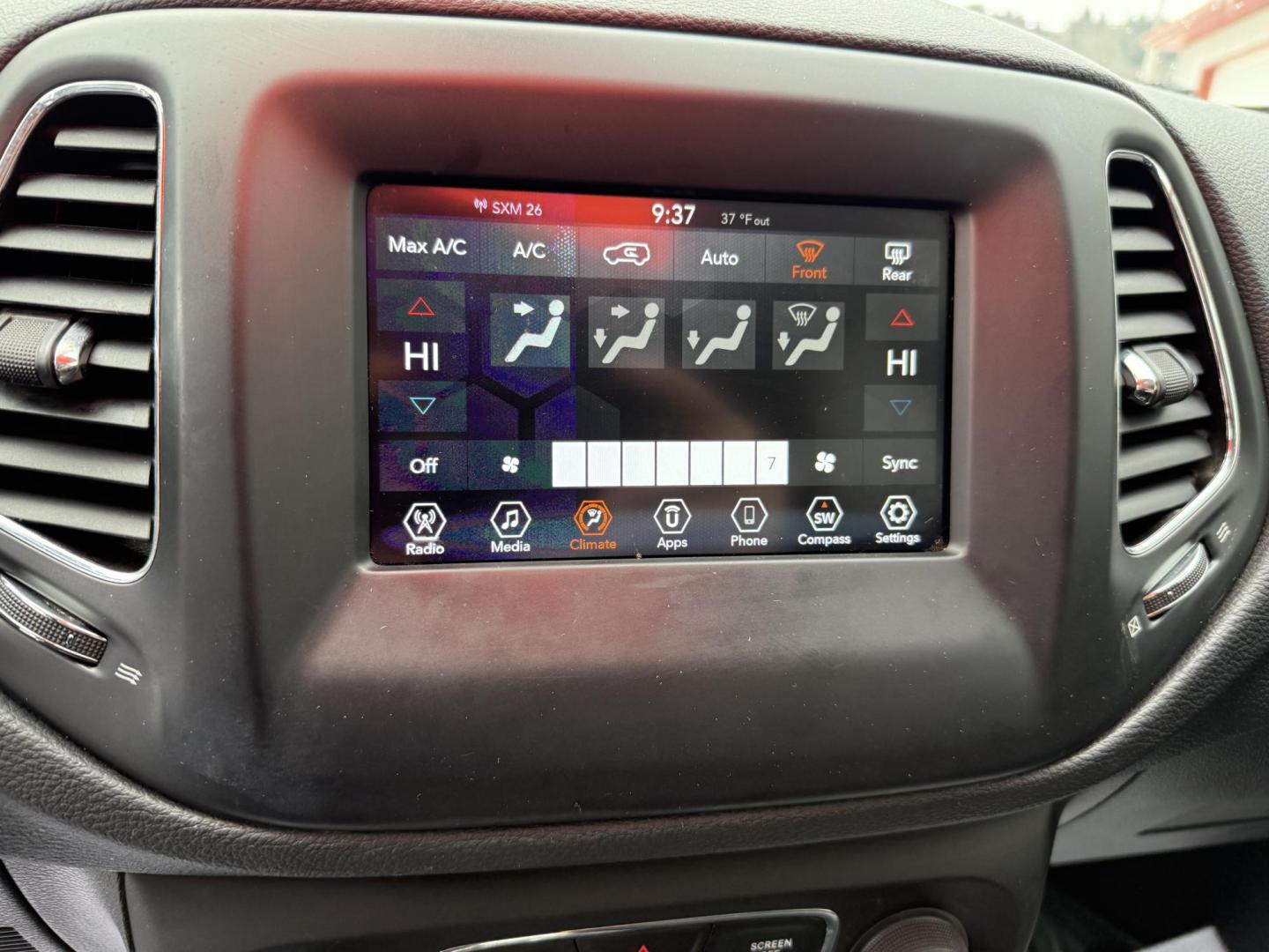 2020 Black Jeep Compass Latitude 4WD (3C4NJDBB1LT) with an 2.4L L4 DOHC 16V engine, located at 8464 Route 219, Brockway, PA, 15824, (814) 265-1330, 41.226871, -78.780518 - Very nice, well taken care of 2020 Jeep Compass Latitude 4wd with 4 cylinder, air condition, power windows and locks, factory wheels and more. ONLY 77000 miles. Serviced up and ready to go. Great price on this pre owned Jeep. - Photo#4