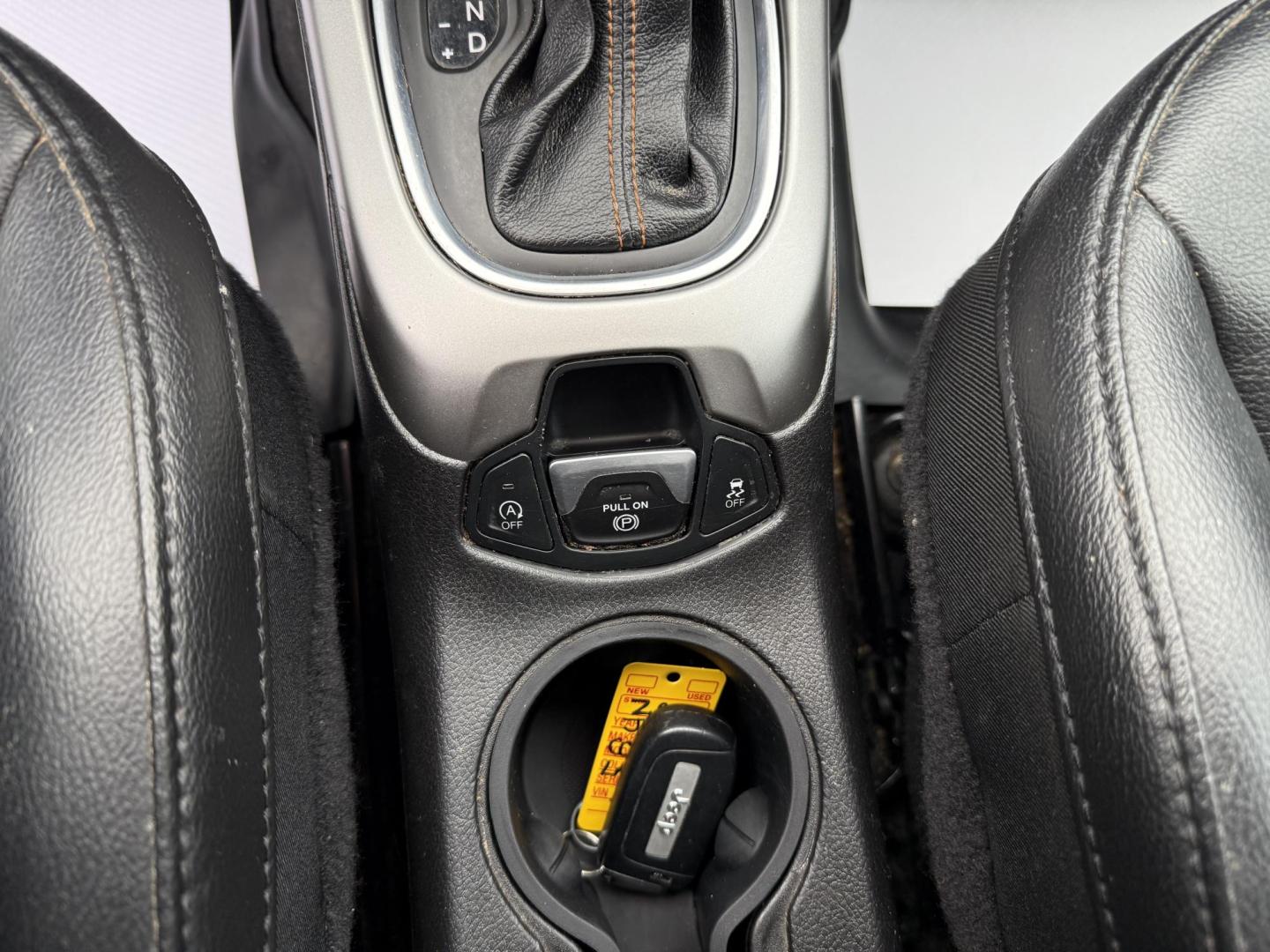 2020 Black Jeep Compass Latitude 4WD (3C4NJDBB1LT) with an 2.4L L4 DOHC 16V engine, located at 8464 Route 219, Brockway, PA, 15824, (814) 265-1330, 41.226871, -78.780518 - Very nice, well taken care of 2020 Jeep Compass Latitude 4wd with 4 cylinder, air condition, power windows and locks, factory wheels and more. ONLY 77000 miles. Serviced up and ready to go. Great price on this pre owned Jeep. - Photo#6