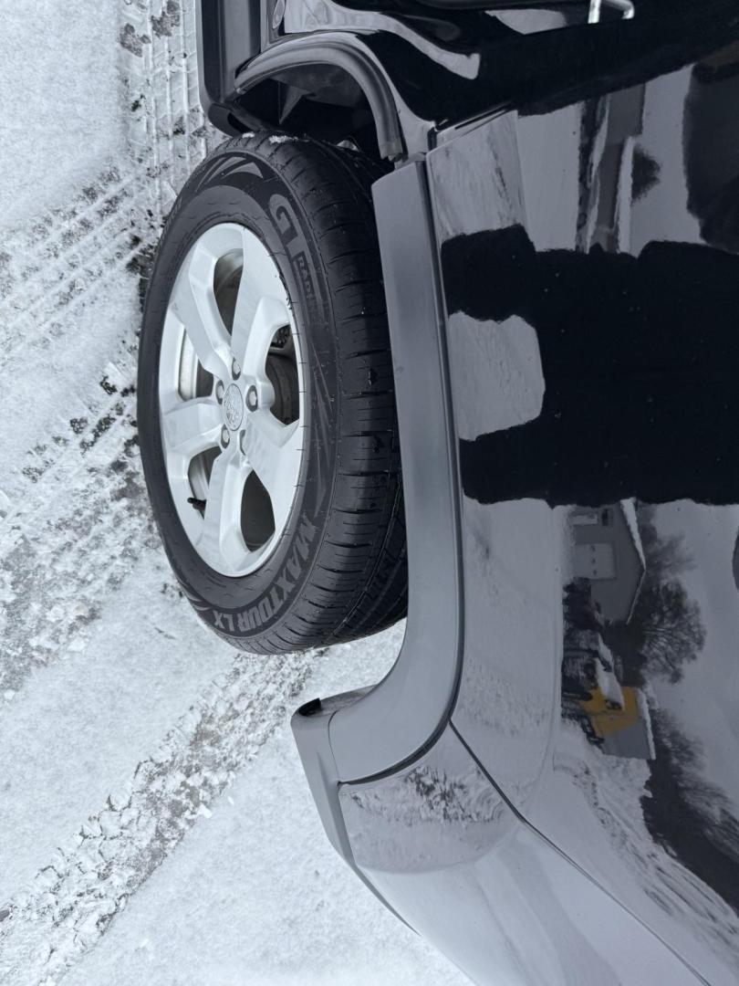 2020 Black Jeep Compass Latitude 4WD (3C4NJDBB1LT) with an 2.4L L4 DOHC 16V engine, located at 8464 Route 219, Brockway, PA, 15824, (814) 265-1330, 41.226871, -78.780518 - Very nice, well taken care of 2020 Jeep Compass Latitude 4wd with 4 cylinder, air condition, power windows and locks, factory wheels and more. ONLY 77000 miles. Serviced up and ready to go. Great price on this pre owned Jeep. - Photo#7