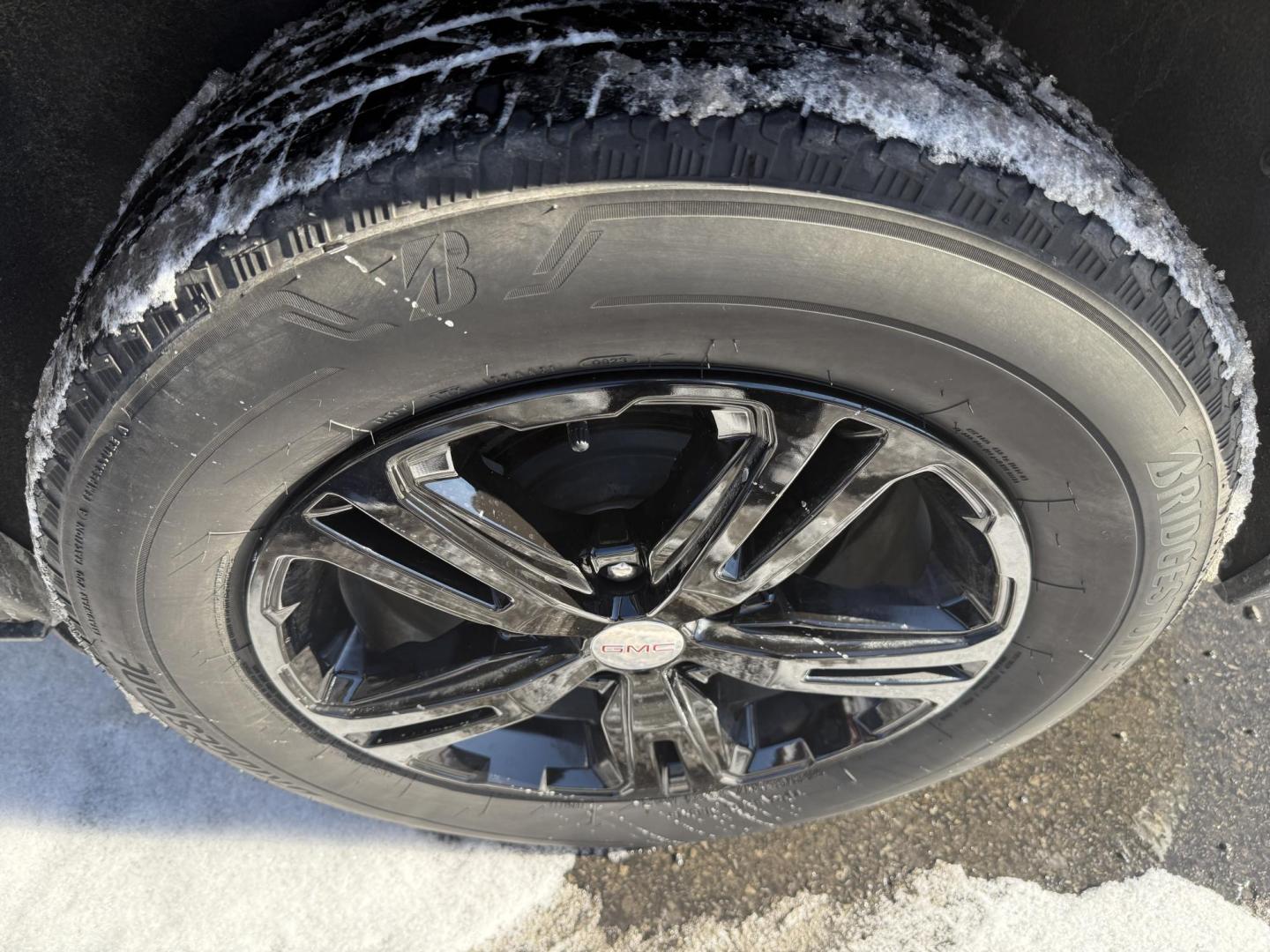 2023 Black GMC Terrain SLE AWD (3GKALTEG0PL) with an 1.5L L4 DOHC 16V TURBO engine, 6A transmission, located at 8464 Route 219, Brockway, PA, 15824, (814) 265-1330, 41.226871, -78.780518 - Super sharp looking pre owned 2023 GMC Terrain SLE all wheel drive with cloth interior, power/heated front seats, back up camera, factory alloys with black out covers, and ONLY 25000 miles. Factory warranty and this GMC suv is serviced for delivery. - Photo#7