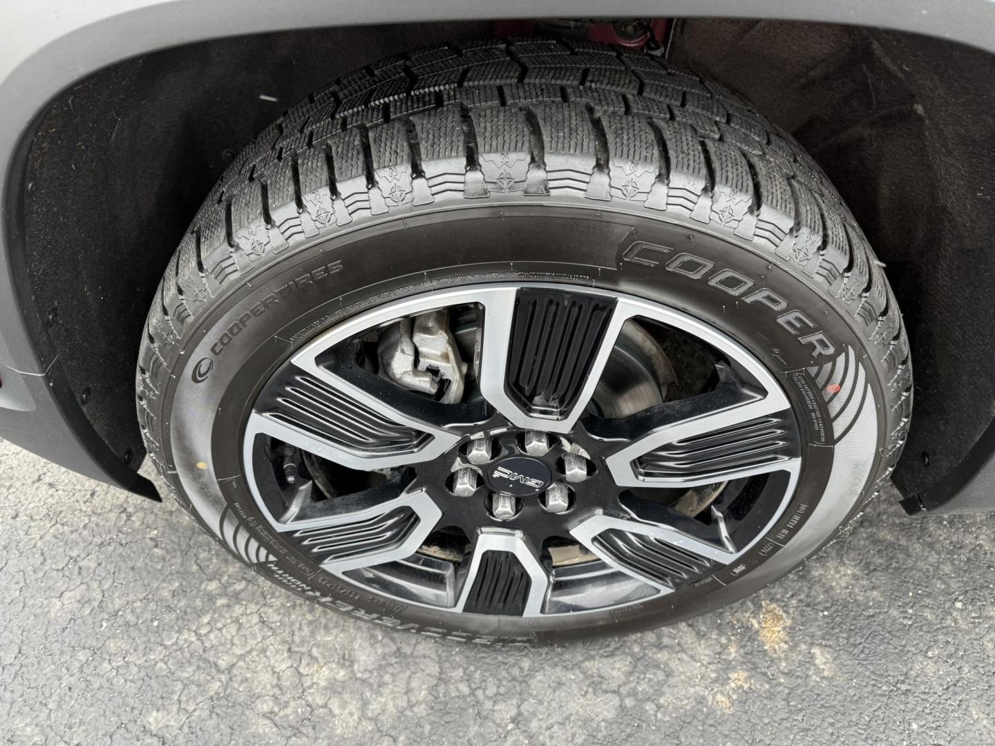 2021 Red GMC Acadia SLE-1 AWD (1GKKNRLS8MZ) with an 3.6L V6 DOHC 24V engine, 6A transmission, located at 8464 Route 219, Brockway, PA, 15824, (814) 265-1330, 41.226871, -78.780518 - Sharp looking pre owned 2021 GMC Acadia SLE all wheel drive with V6, air condition, cloth interior with power/heated seats, captain chairs, 6 passenger with rear a/c, factory alloy wheels and ONLY 68000 miles. Serviced with 2 new tires and ready to go. - Photo#1