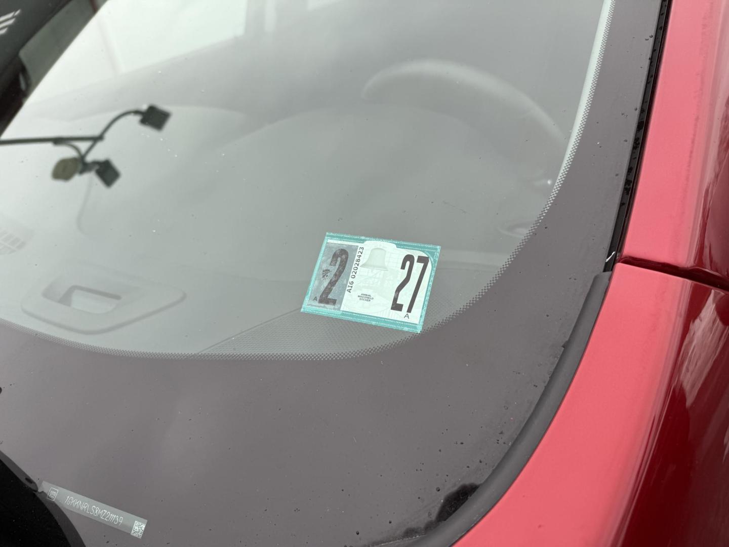 2021 Red GMC Acadia SLE-1 AWD (1GKKNRLS8MZ) with an 3.6L V6 DOHC 24V engine, 6A transmission, located at 8464 Route 219, Brockway, PA, 15824, (814) 265-1330, 41.226871, -78.780518 - Sharp looking pre owned 2021 GMC Acadia SLE all wheel drive with V6, air condition, cloth interior with power/heated seats, captain chairs, 6 passenger with rear a/c, factory alloy wheels and ONLY 68000 miles. Serviced with 2 new tires and ready to go. - Photo#2