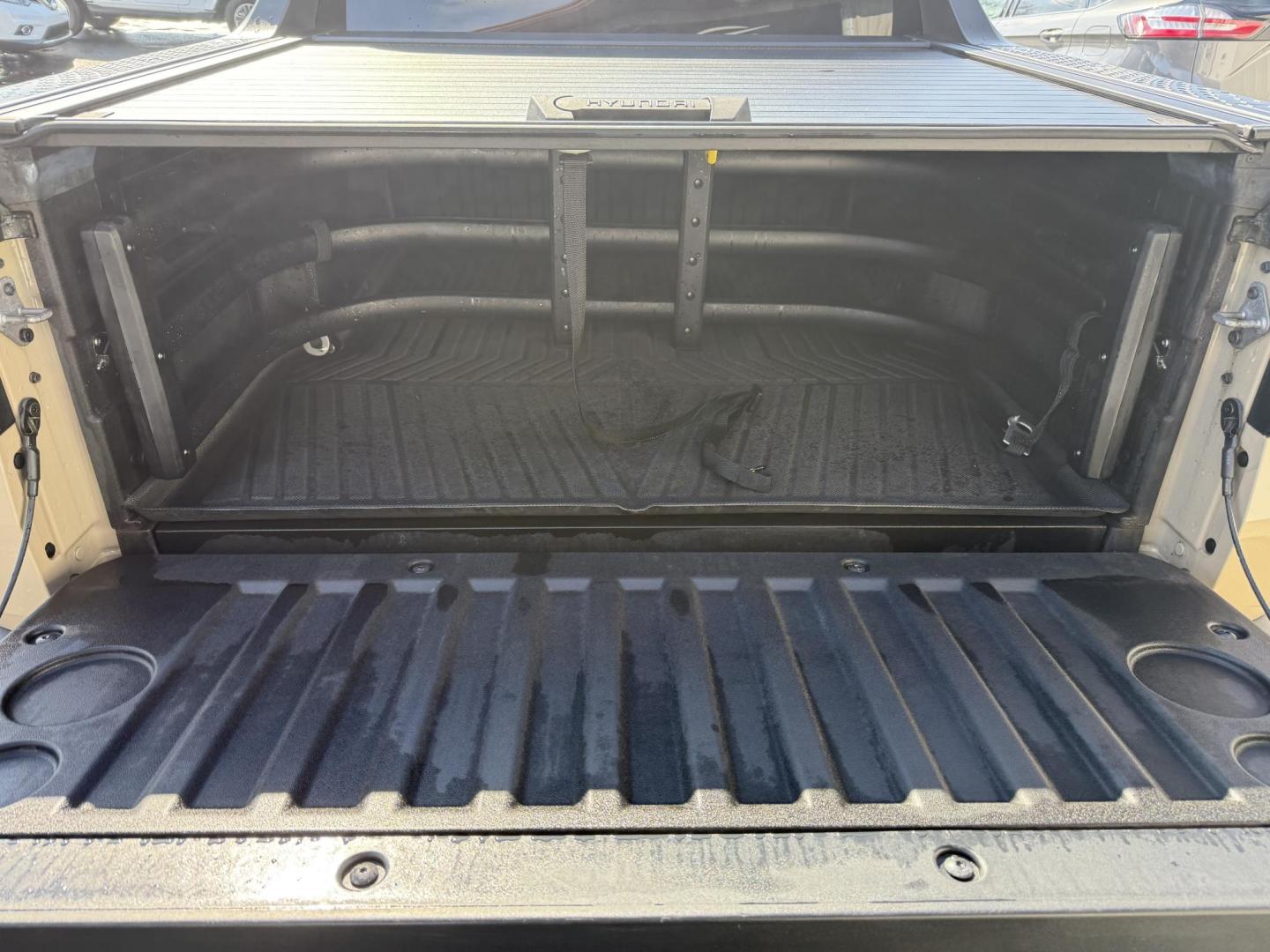 2023 Tan Hyundai Santa Cruz Limited AWD (5NTJEDAF8PH) with an 2.5L L4 DOHC 16V engine, 8A transmission, located at 8464 Route 219, Brockway, PA, 15824, (814) 265-1330, 41.226871, -78.780518 - ONE SHARP HYUNDAI....MUST SEE....2023 Vera Cruze Limited awd with leather, power/heated front seats, sunroof, navigation, and much much more. ONLY 2400 miles and priced to sell!!! - Photo#13