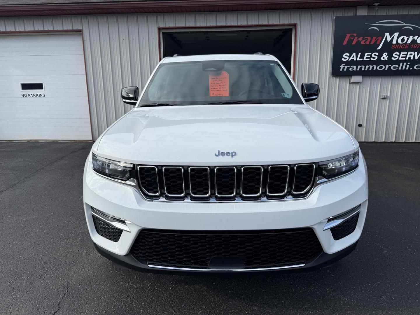 2023 White Jeep Grand Cherokee Limited 4WD (1C4RJHBG8PC) with an 3.6L V6 DOHC 24V engine, 8A transmission, located at 8464 Route 219, Brockway, PA, 15824, (814) 265-1330, 41.226871, -78.780518 - FRESH ARRIVAL...2023 Jeep Grand Cherokee Limited 4wd with leather interior, power/heated front seats, factory pano roof, navigation, and much much more. Stop in and see the Morelli boys on this Jeep suv, 1-owner well equipped and priced to sell. Factory warranty and serviced up. - Photo#20