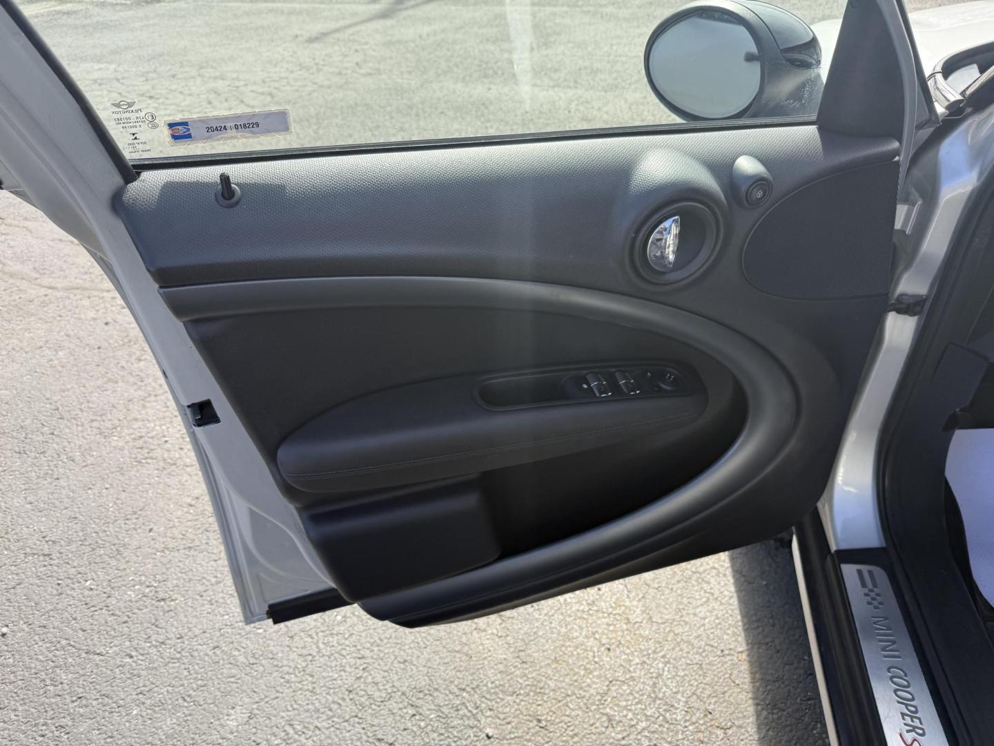 2016 Silver Mini Countryman S ALL4 (WMWZC5C52GW) with an 1.6L L4 DOHC 16V TURBO engine, located at 8464 Route 219, Brockway, PA, 15824, (814) 265-1330, 41.226871, -78.780518 - Good looking pre owned 2016 Mini Countryman S AWD with leather interior, power sunroof, factory wheels and ONLY 56000 miles. This Mini is serviced, new inspection and ready to go. Hurry in this one won't last long. - Photo#4