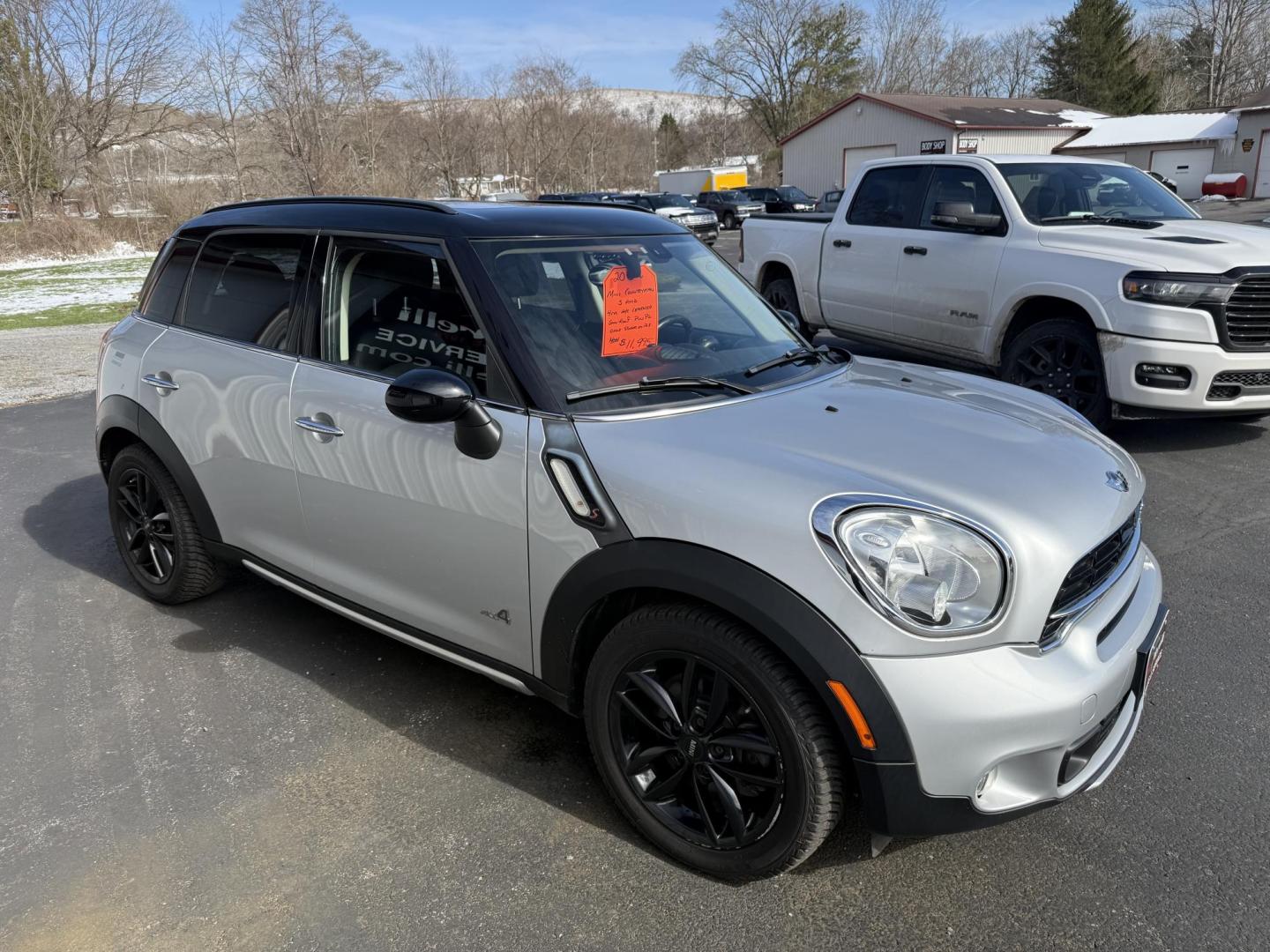 2016 Silver Mini Countryman S ALL4 (WMWZC5C52GW) with an 1.6L L4 DOHC 16V TURBO engine, located at 8464 Route 219, Brockway, PA, 15824, (814) 265-1330, 41.226871, -78.780518 - Good looking pre owned 2016 Mini Countryman S AWD with leather interior, power sunroof, factory wheels and ONLY 56000 miles. This Mini is serviced, new inspection and ready to go. Hurry in this one won't last long. - Photo#18