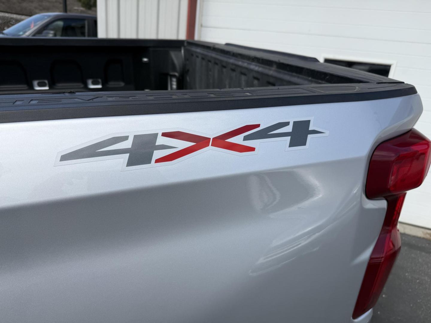 2021 Silver Chevrolet Silverado 1500 Custom Crew Cab Short Box 4WD (3GCPYBEKXMG) with an 2.7L L4 DOHC 16V TURBO engine, 6A transmission, located at 8464 Route 219, Brockway, PA, 15824, (814) 265-1330, 41.226871, -78.780518 - Nice clean, solid 2019 Chevrolet 1500 Silverado Custom 4wd well equipped and serviced up. This truck is priced to sell and priced well under retail value. - Photo#10