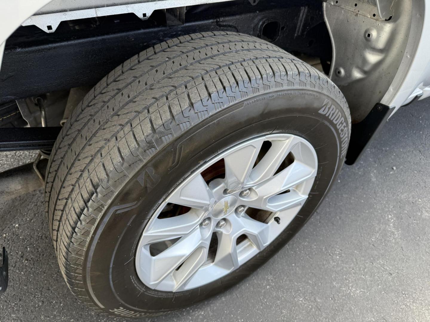 2021 Silver Chevrolet Silverado 1500 Custom Crew Cab Short Box 4WD (3GCPYBEKXMG) with an 2.7L L4 DOHC 16V TURBO engine, 6A transmission, located at 8464 Route 219, Brockway, PA, 15824, (814) 265-1330, 41.226871, -78.780518 - Nice clean, solid 2019 Chevrolet 1500 Silverado Custom 4wd well equipped and serviced up. This truck is priced to sell and priced well under retail value. - Photo#12