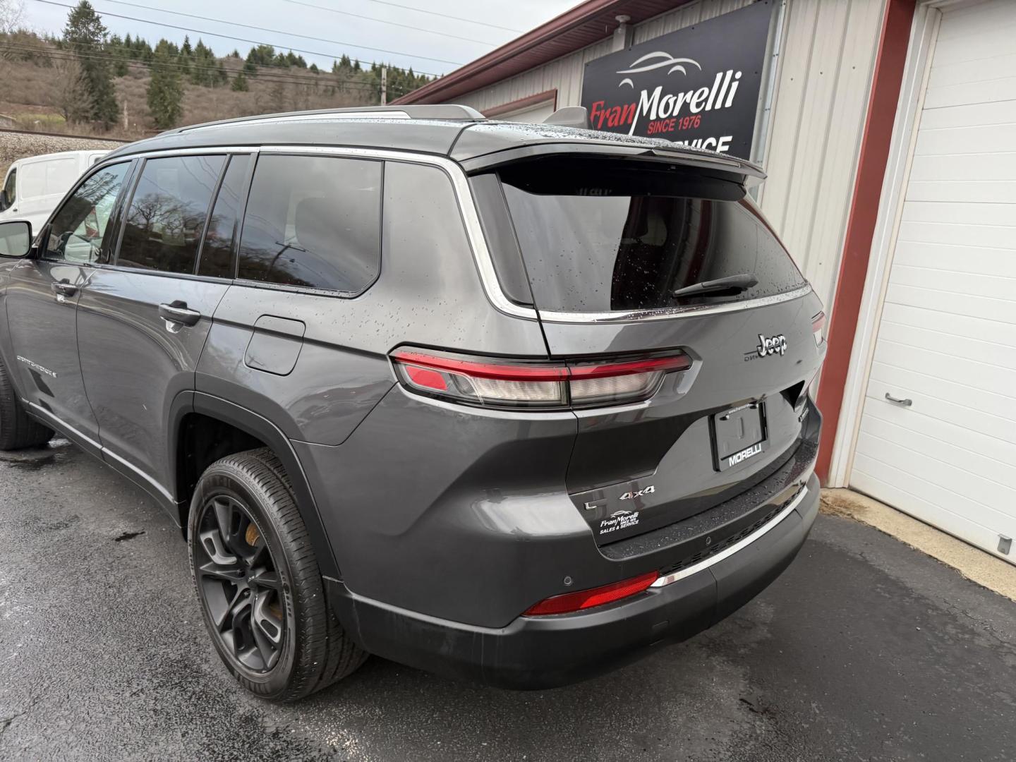 2021 Charcoal Jeep Grand Cherokee Limited 4WD (1C4RJKBG7M8) with an 3.6L V6 DOHC 24V engine, 8A transmission, located at 8464 Route 219, Brockway, PA, 15824, (814) 265-1330, 41.226871, -78.780518 - good looking 2021 Jeep Grand Cherokee L Limited with 3rd row seating, rear a/c, quad seating, leather interior with power/heated seats, and much more. This pre owned Jeep is serviced, Pa-Inspected, and comes with a 12 month/12000 mile warranty. - Photo#9