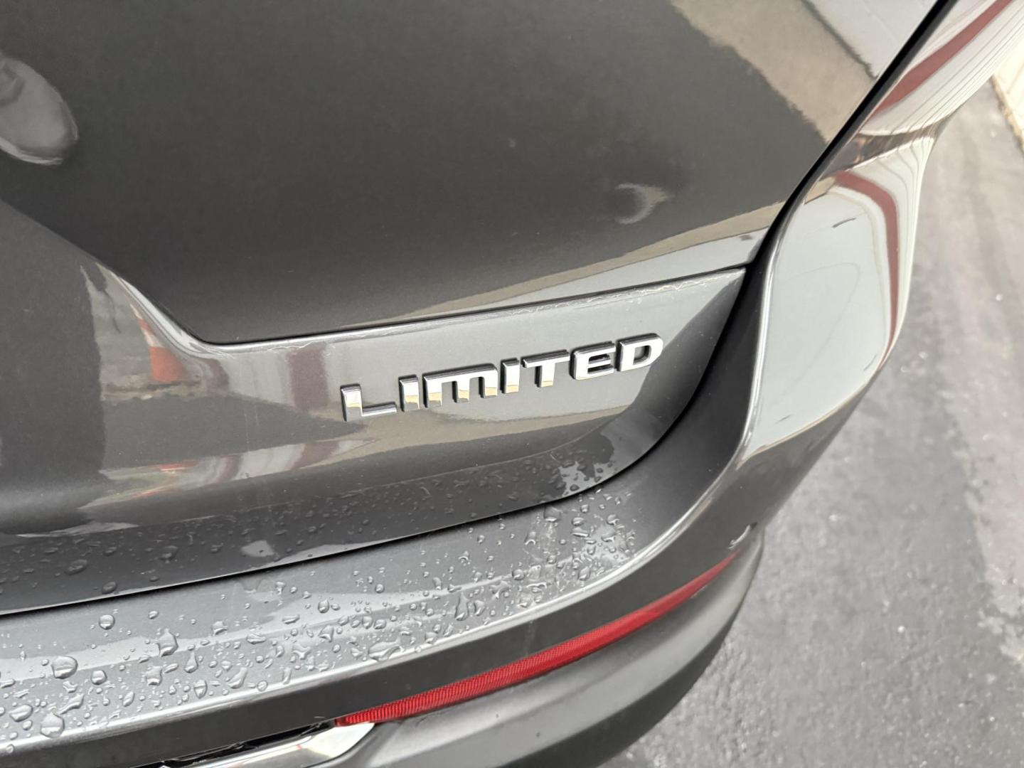 2021 Charcoal Jeep Grand Cherokee Limited 4WD (1C4RJKBG7M8) with an 3.6L V6 DOHC 24V engine, 8A transmission, located at 8464 Route 219, Brockway, PA, 15824, (814) 265-1330, 41.226871, -78.780518 - good looking 2021 Jeep Grand Cherokee L Limited with 3rd row seating, rear a/c, quad seating, leather interior with power/heated seats, and much more. This pre owned Jeep is serviced, Pa-Inspected, and comes with a 12 month/12000 mile warranty. - Photo#12