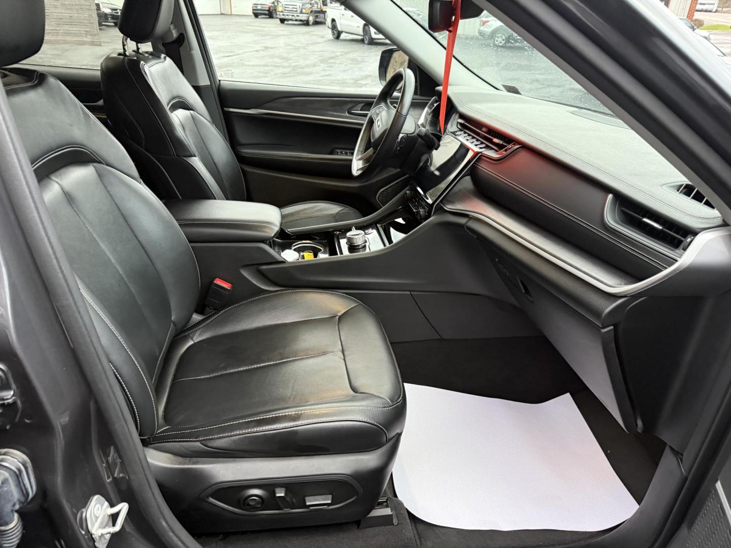 2021 Charcoal Jeep Grand Cherokee Limited 4WD (1C4RJKBG7M8) with an 3.6L V6 DOHC 24V engine, 8A transmission, located at 8464 Route 219, Brockway, PA, 15824, (814) 265-1330, 41.226871, -78.780518 - good looking 2021 Jeep Grand Cherokee L Limited with 3rd row seating, rear a/c, quad seating, leather interior with power/heated seats, and much more. This pre owned Jeep is serviced, Pa-Inspected, and comes with a 12 month/12000 mile warranty. - Photo#17