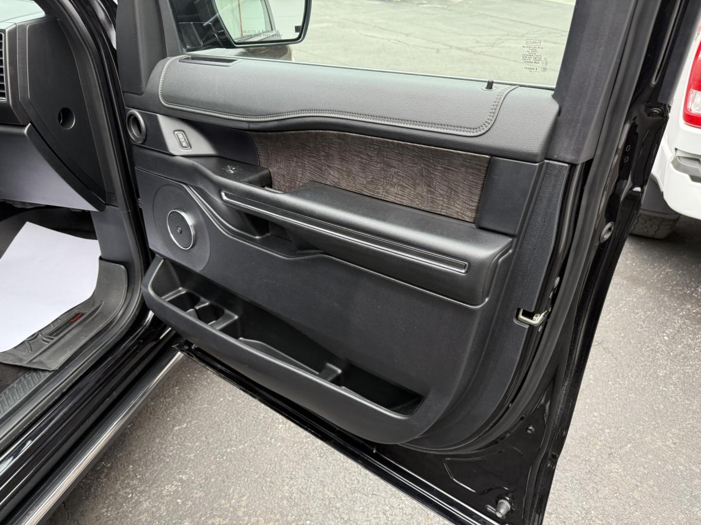 2020 Black Ford Expedition MAX Limited 4WD (1FMJK2AT8LE) with an 3.5L V6 DOHC 24V FFV engine, 6A transmission, located at 8464 Route 219, Brockway, PA, 15824, (814) 265-1330, 41.226871, -78.780518 - Hard to find vehicle and we have the right one...Hurry in and see this 2020 Ford Expedition Max Limited 4wd with 8 passenger seating, rear a/c, front power/heated seats, navigation, and much more before your too late. This Ford suv is serviced up and comes with a warranty. - Photo#17