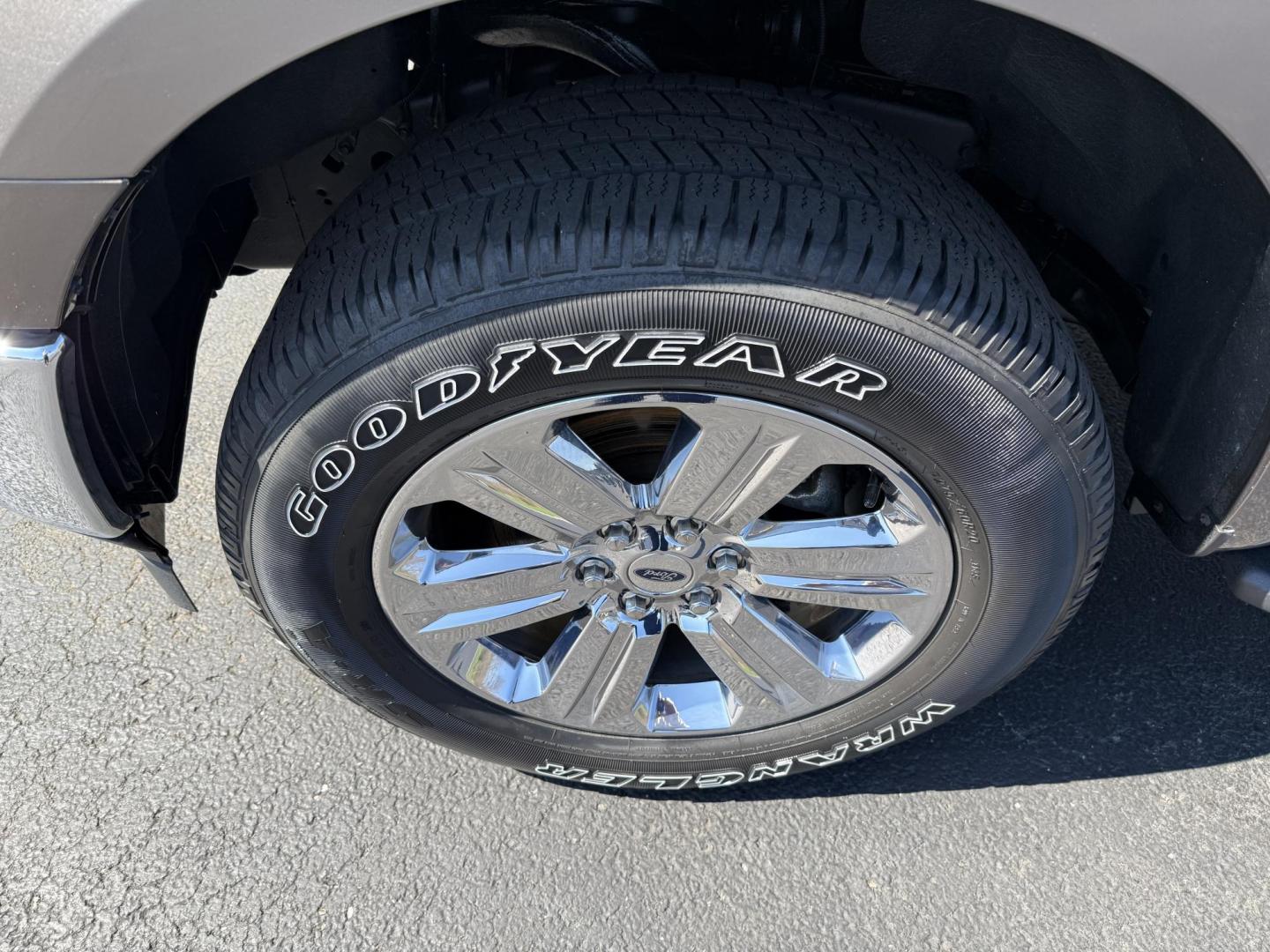 2019 Brown Ford F-150 XLT SuperCrew 6.5-ft. Bed 4WD (1FTEW1E4XKF) with an 3.5L V6 TURBO engine, 6A transmission, located at 8464 Route 219, Brockway, PA, 15824, (814) 265-1330, 41.226871, -78.780518 - Sharp looking 2019 Ford F150 Crew Cab XLT 4wd with 3.5/Ecoboost, air condition, power windows and locks, power/heated front seats, navigation, big screen radio with back up camera, trailer tow, bed liner, fiberglass cap, and much more. This truck is serviced, comes with a warranty and only has 53000 - Photo#1