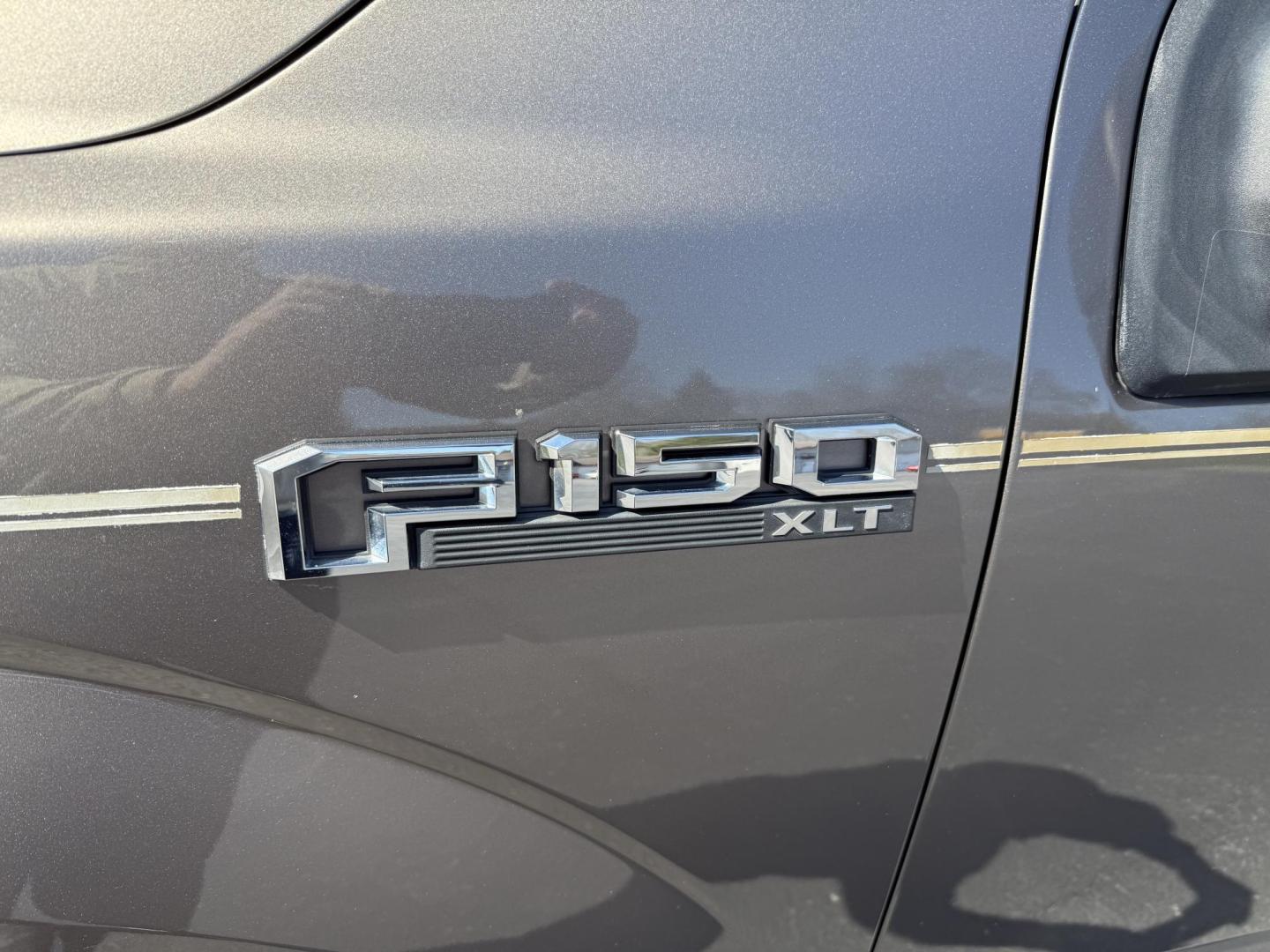 2019 Brown Ford F-150 XLT SuperCrew 6.5-ft. Bed 4WD (1FTEW1E4XKF) with an 3.5L V6 TURBO engine, 6A transmission, located at 8464 Route 219, Brockway, PA, 15824, (814) 265-1330, 41.226871, -78.780518 - Sharp looking 2019 Ford F150 Crew Cab XLT 4wd with 3.5/Ecoboost, air condition, power windows and locks, power/heated front seats, navigation, big screen radio with back up camera, trailer tow, bed liner, fiberglass cap, and much more. This truck is serviced, comes with a warranty and only has 53000 - Photo#2
