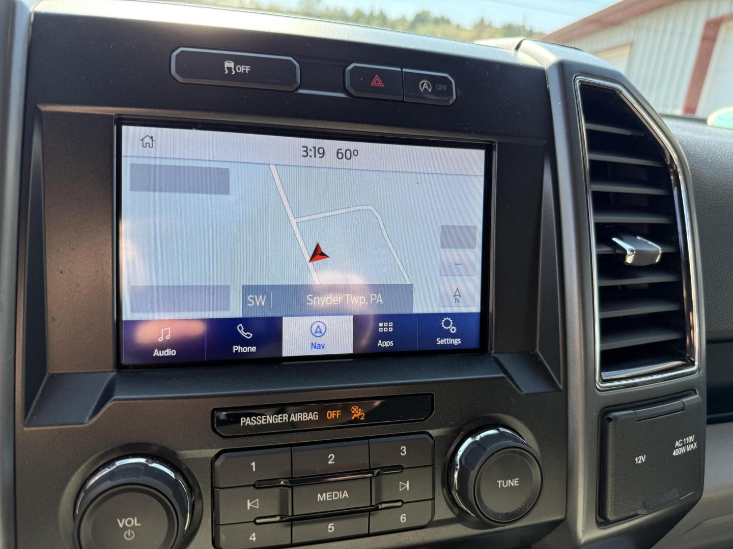 2019 Brown Ford F-150 XLT SuperCrew 6.5-ft. Bed 4WD (1FTEW1E4XKF) with an 3.5L V6 TURBO engine, 6A transmission, located at 8464 Route 219, Brockway, PA, 15824, (814) 265-1330, 41.226871, -78.780518 - Sharp looking 2019 Ford F150 Crew Cab XLT 4wd with 3.5/Ecoboost, air condition, power windows and locks, power/heated front seats, navigation, big screen radio with back up camera, trailer tow, bed liner, fiberglass cap, and much more. This truck is serviced, comes with a warranty and only has 53000 - Photo#8